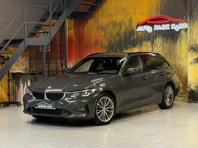 BMW 320 d Touring Advantage Aut. NAVI~SHZ~HIFI~