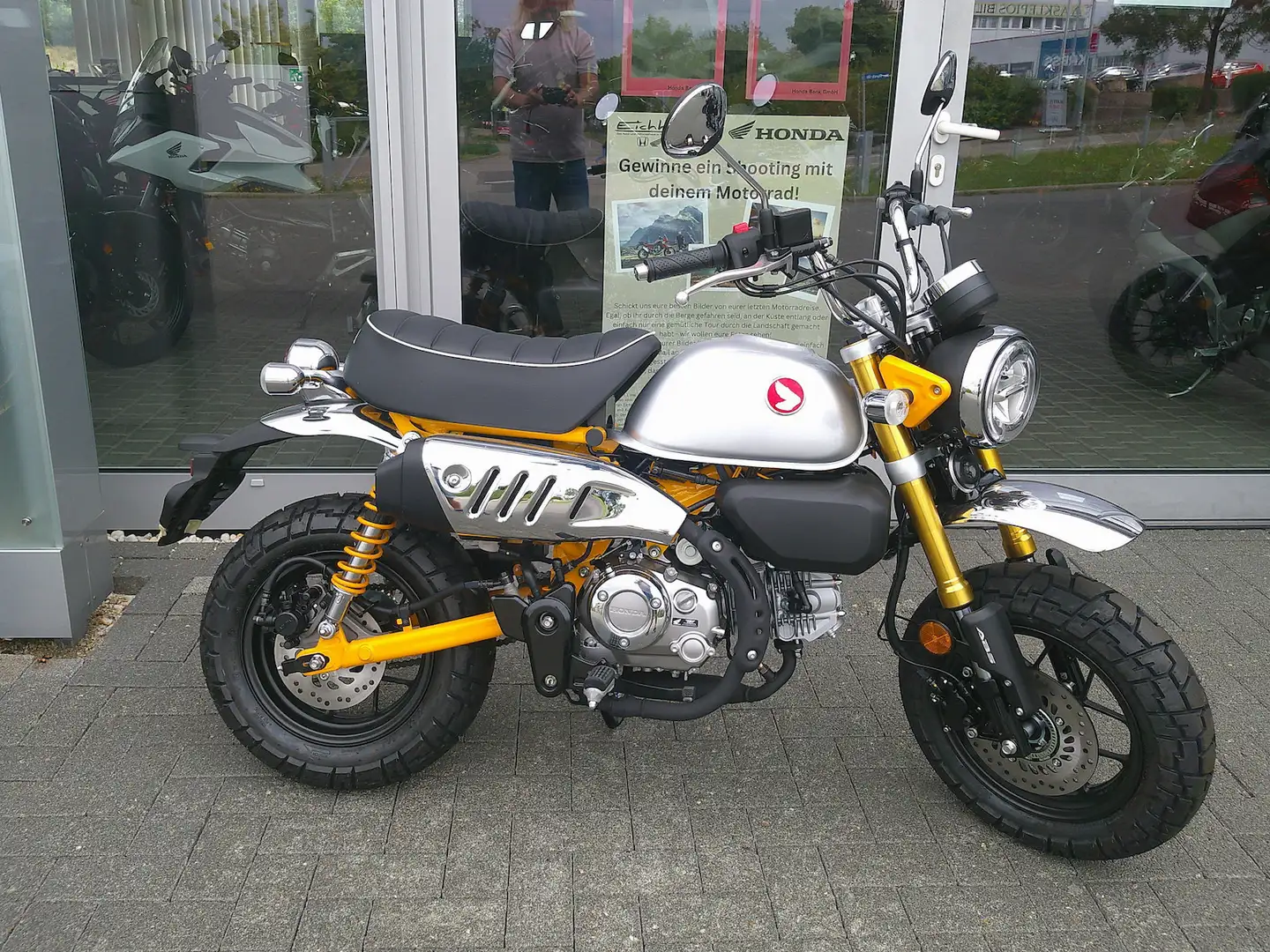 Honda Z 125 Monkey ABS+LED !! HERBST AKTION !! Gelb - 2
