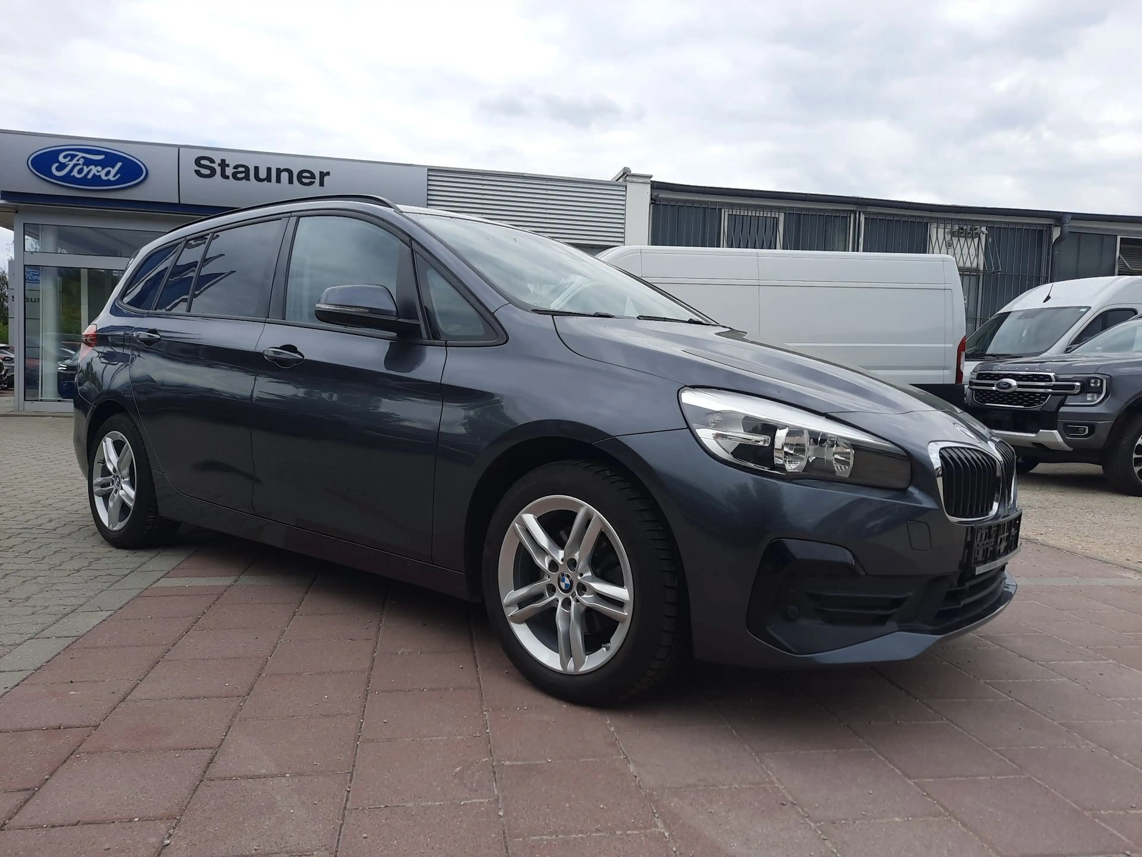 BMW 216 d Gran Tourer  Advantage Navi SHZ Tempomat — photo 4