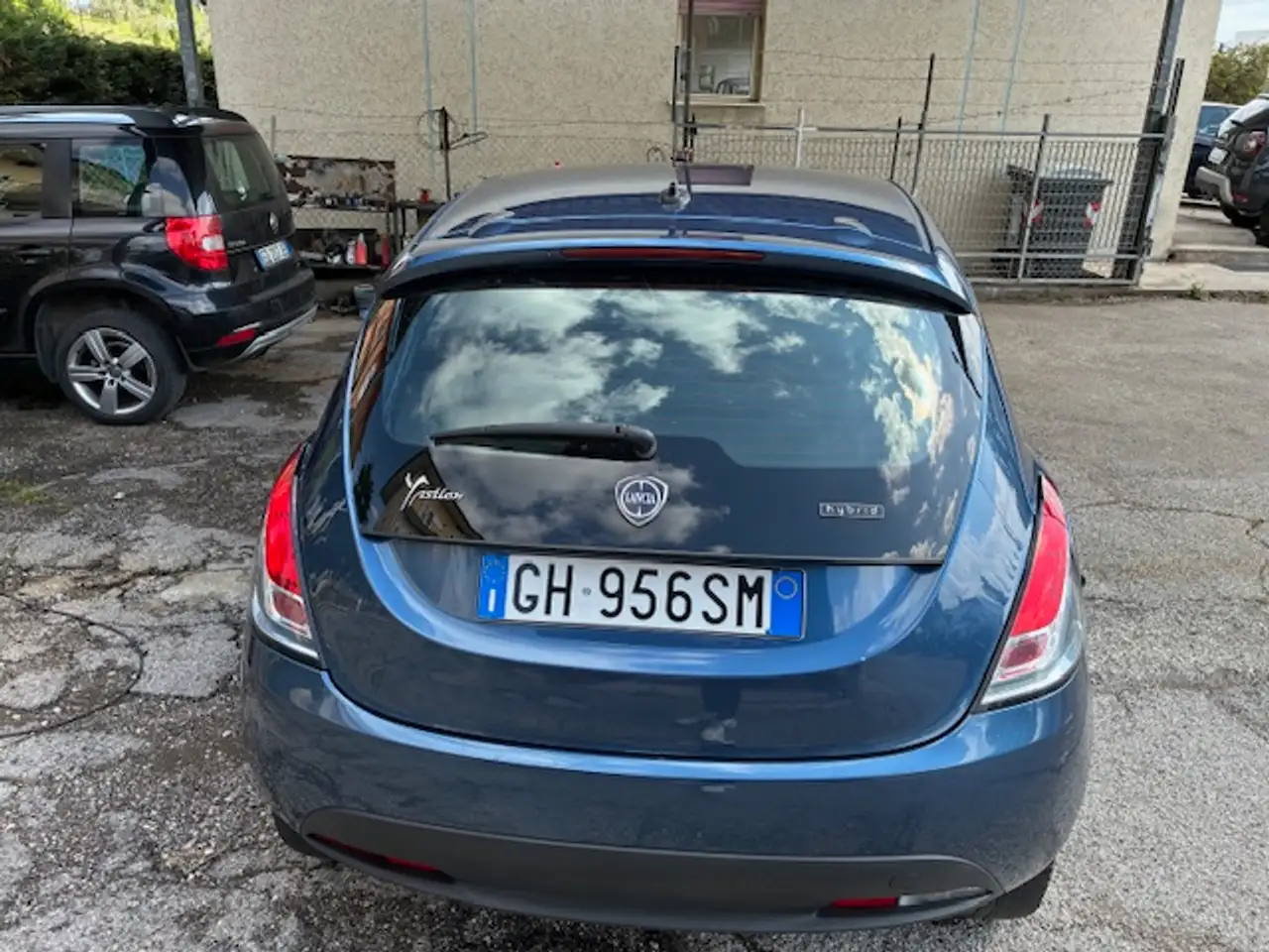 Lancia Ypsilon 2022 — фото 12
