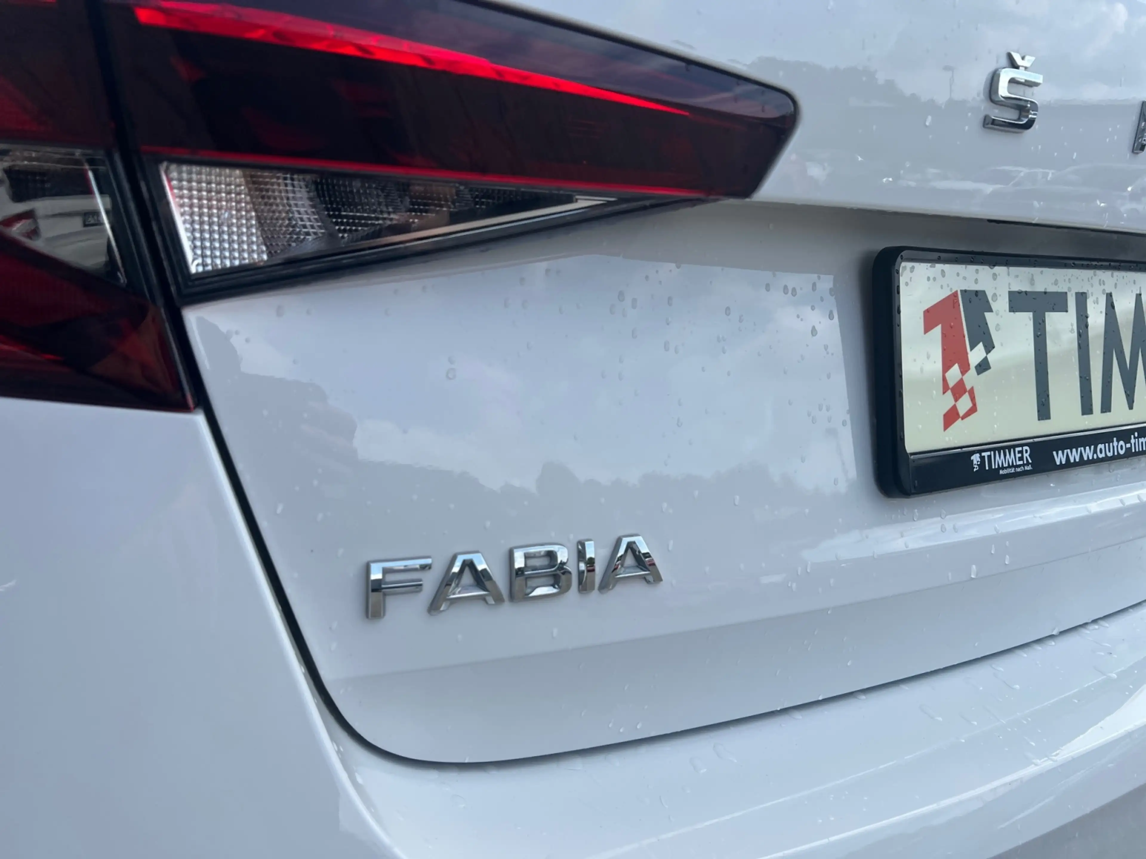 Skoda Fabia 1.0 TSI +LED +NAVI +CARPLAY +DAB +PDC +KLIMA + — photo 30