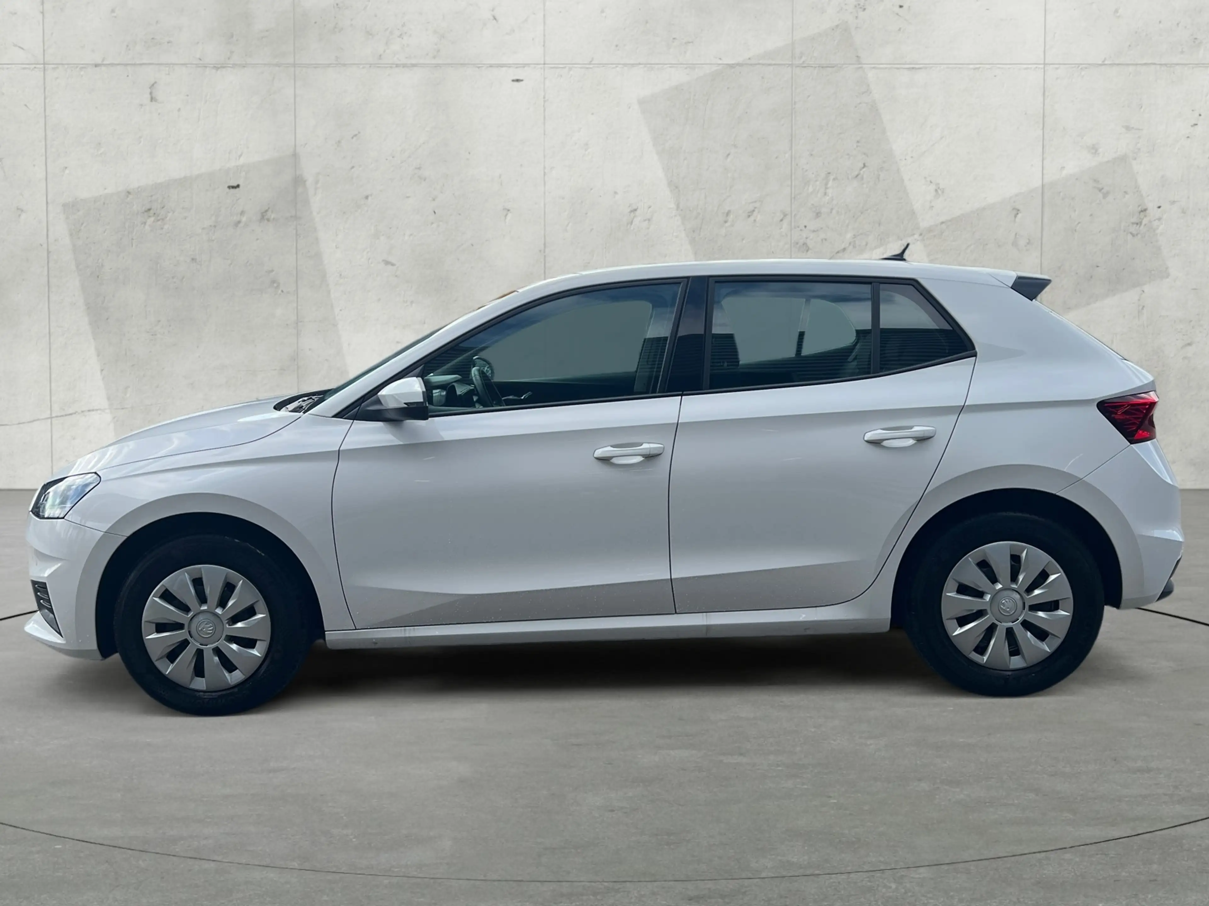 Skoda Fabia 1.0 TSI +LED +NAVI +CARPLAY +DAB +PDC +KLIMA + — photo 3