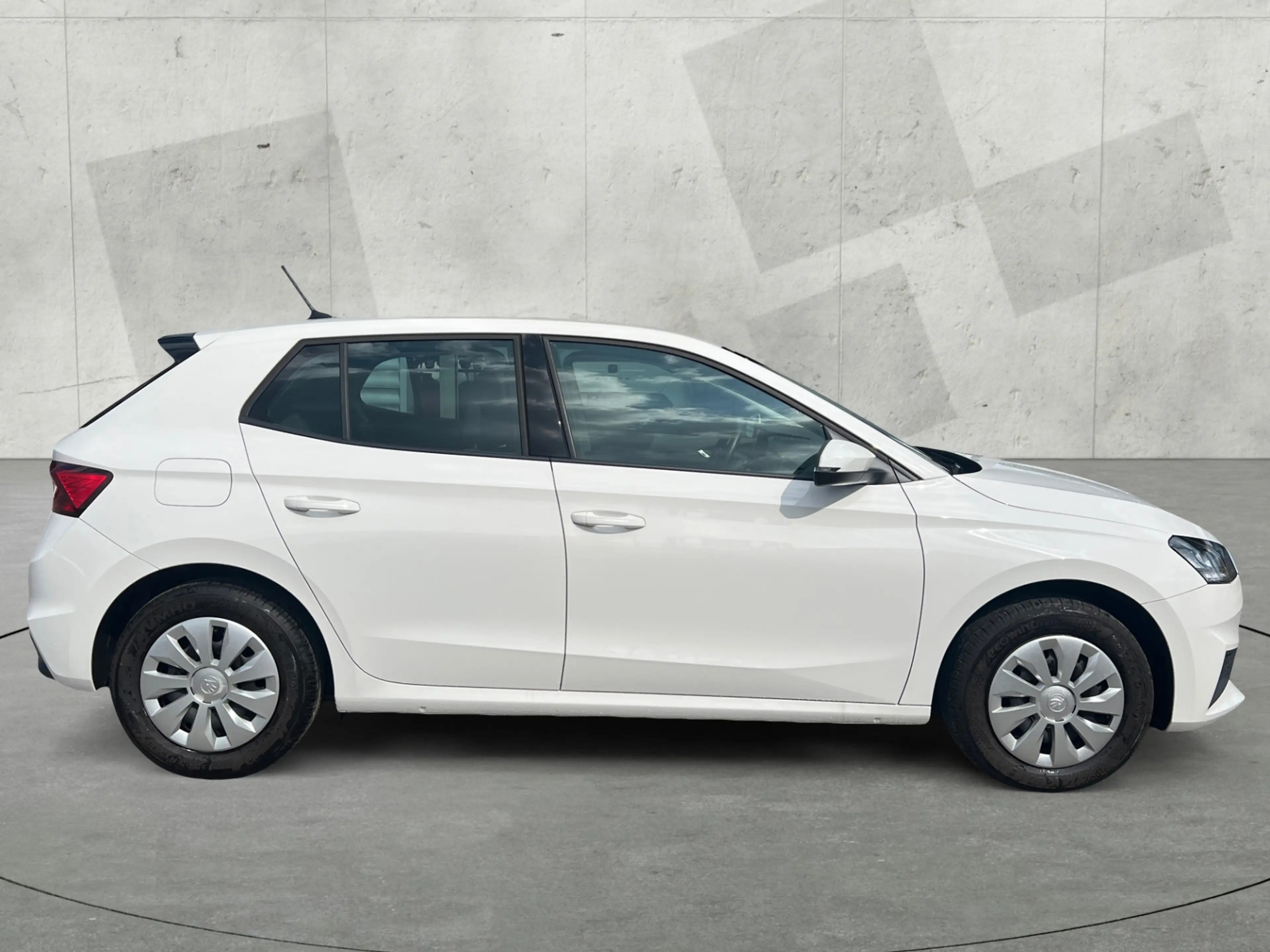 Skoda Fabia 1.0 TSI +LED +NAVI +CARPLAY +DAB +PDC +KLIMA + — photo 7