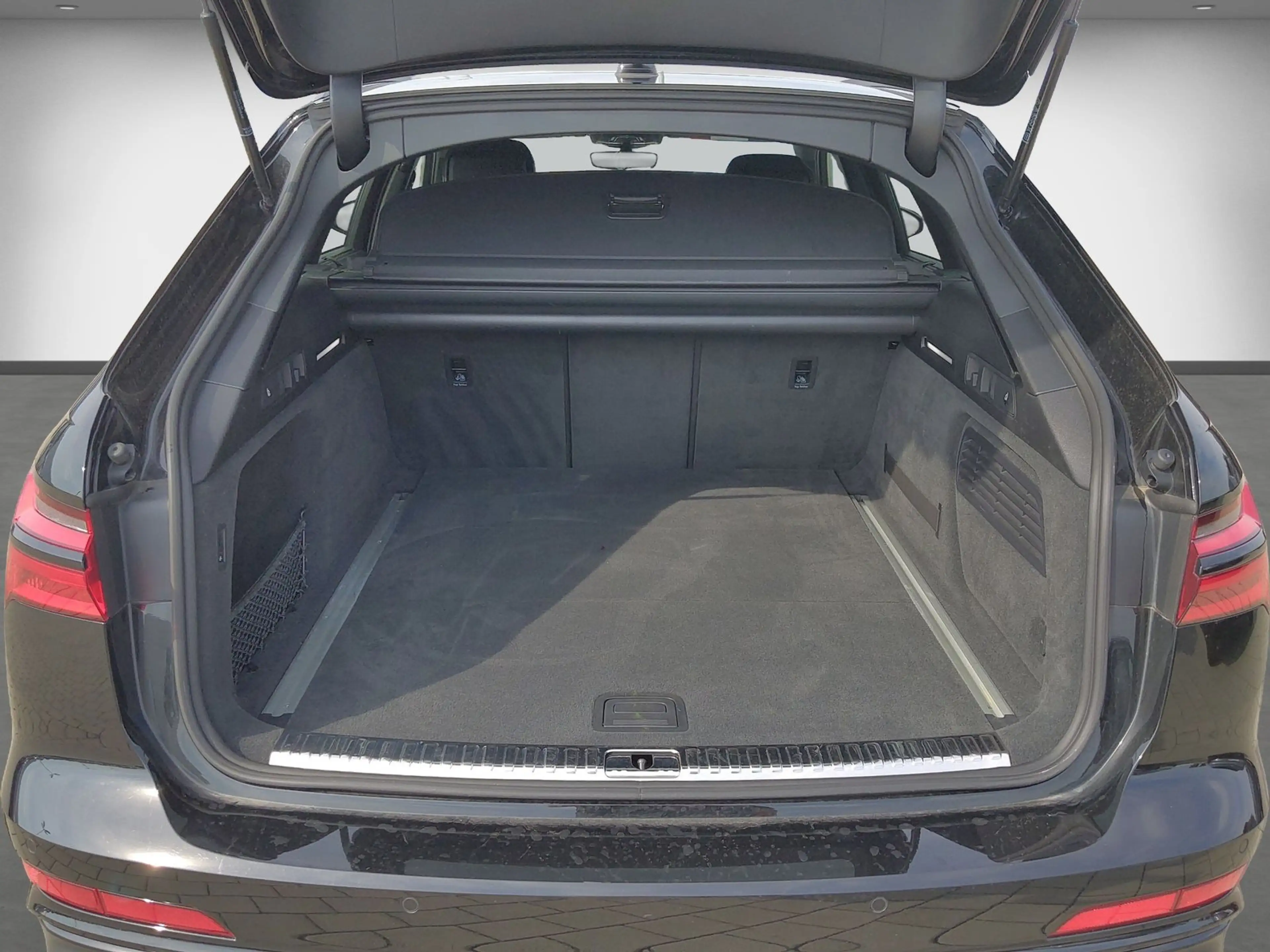 Audi S6 Avant Black 4WD-Lenk Pano AHK B&O ACC Sitzh B&O AH — photo 14