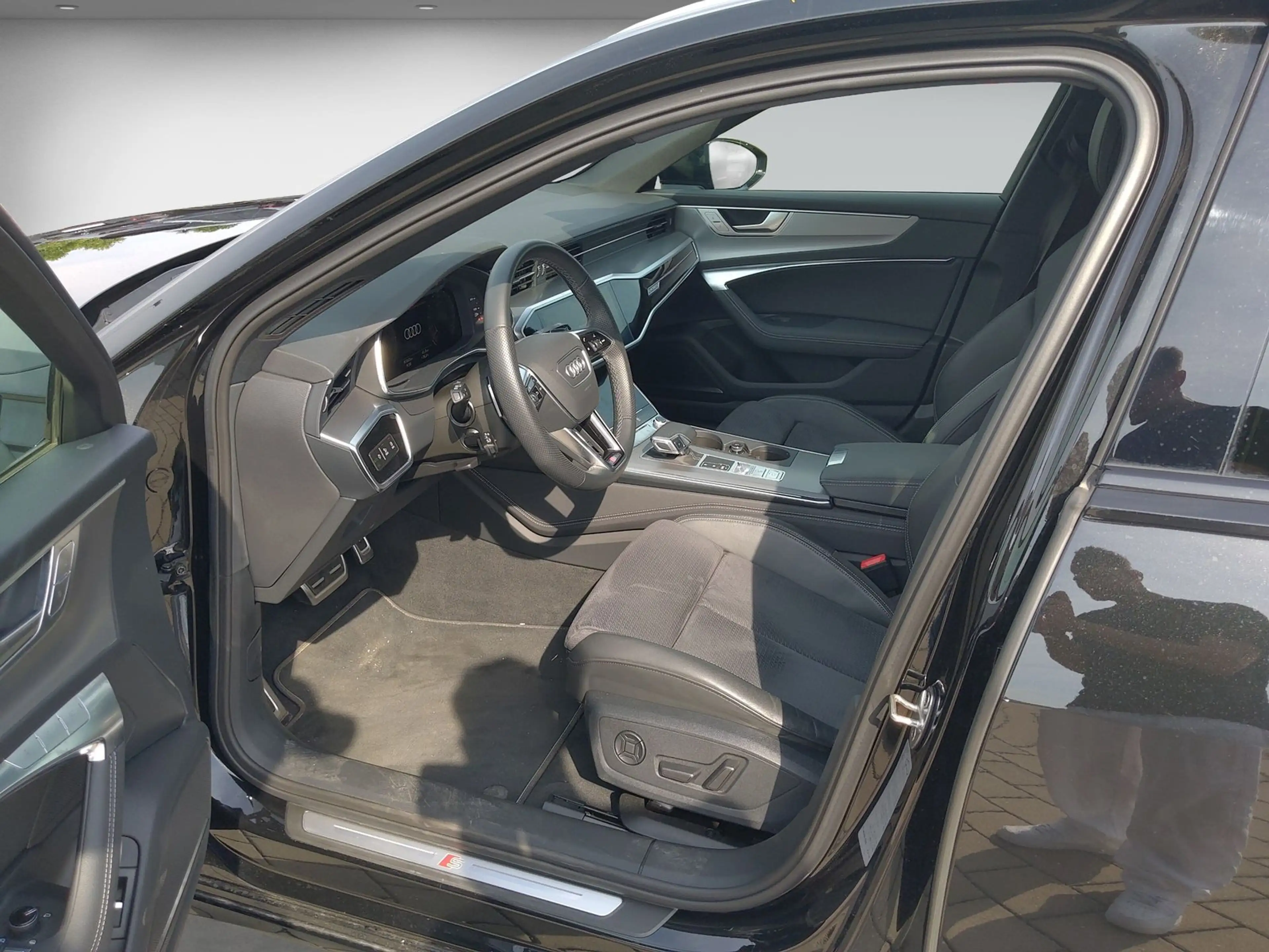 Audi S6 Avant Black 4WD-Lenk Pano AHK B&O ACC Sitzh B&O AH — photo 11