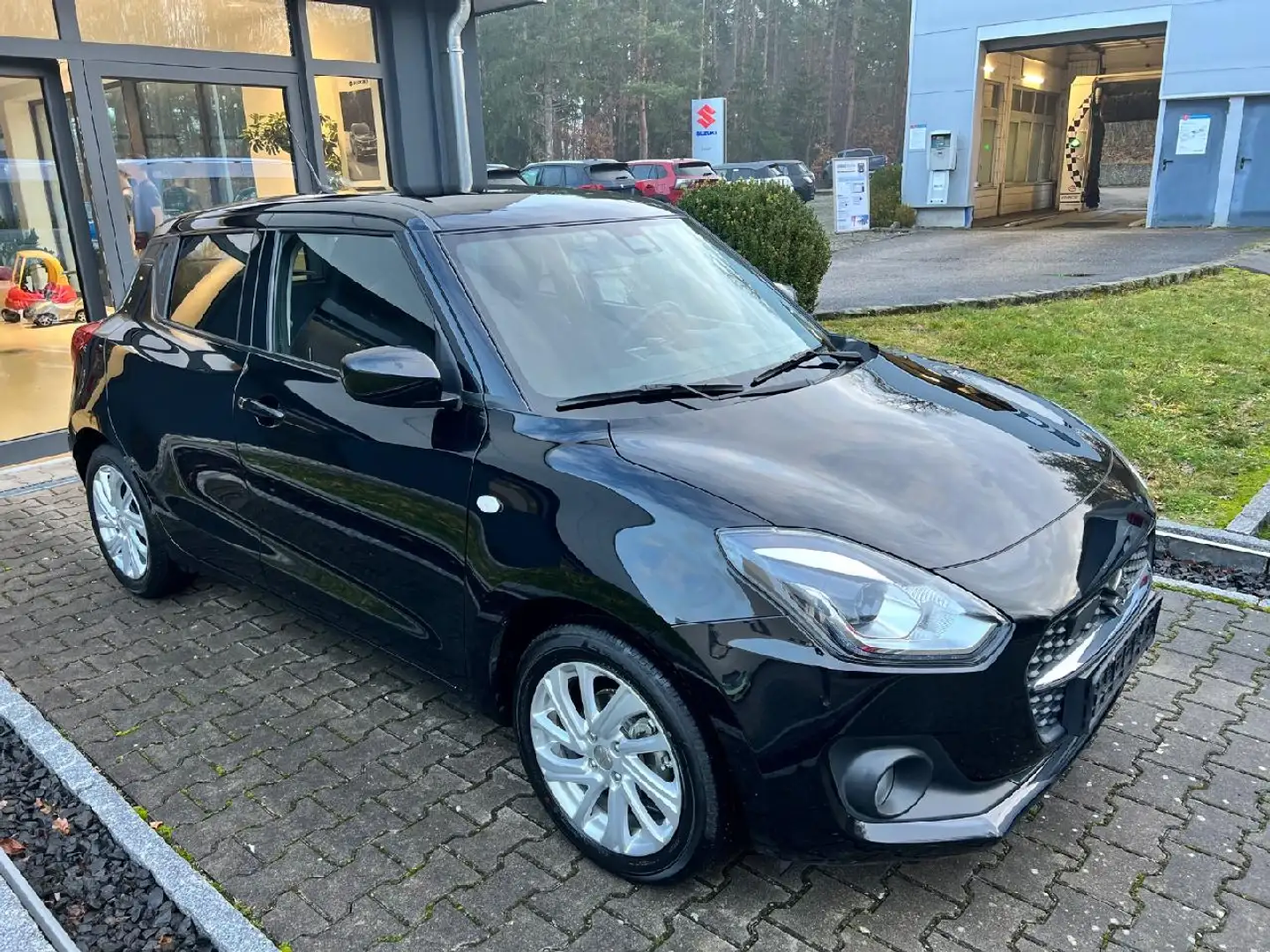 Suzuki Swift Comfort Schwarz - 2