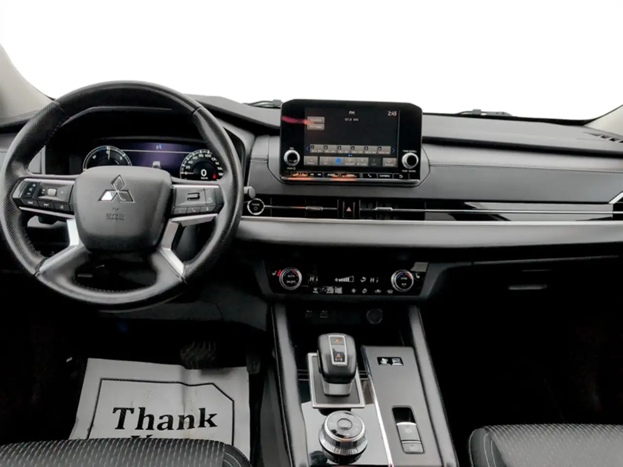 Mitsubishi Outlander снимка Mitsubishi Outlander