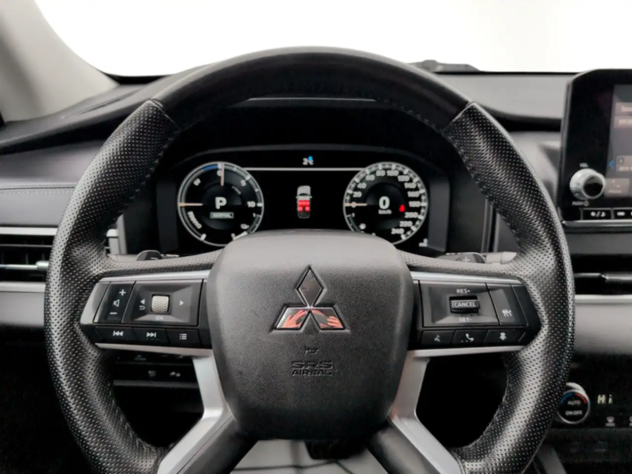 Mitsubishi Outlander снимка Mitsubishi Outlander