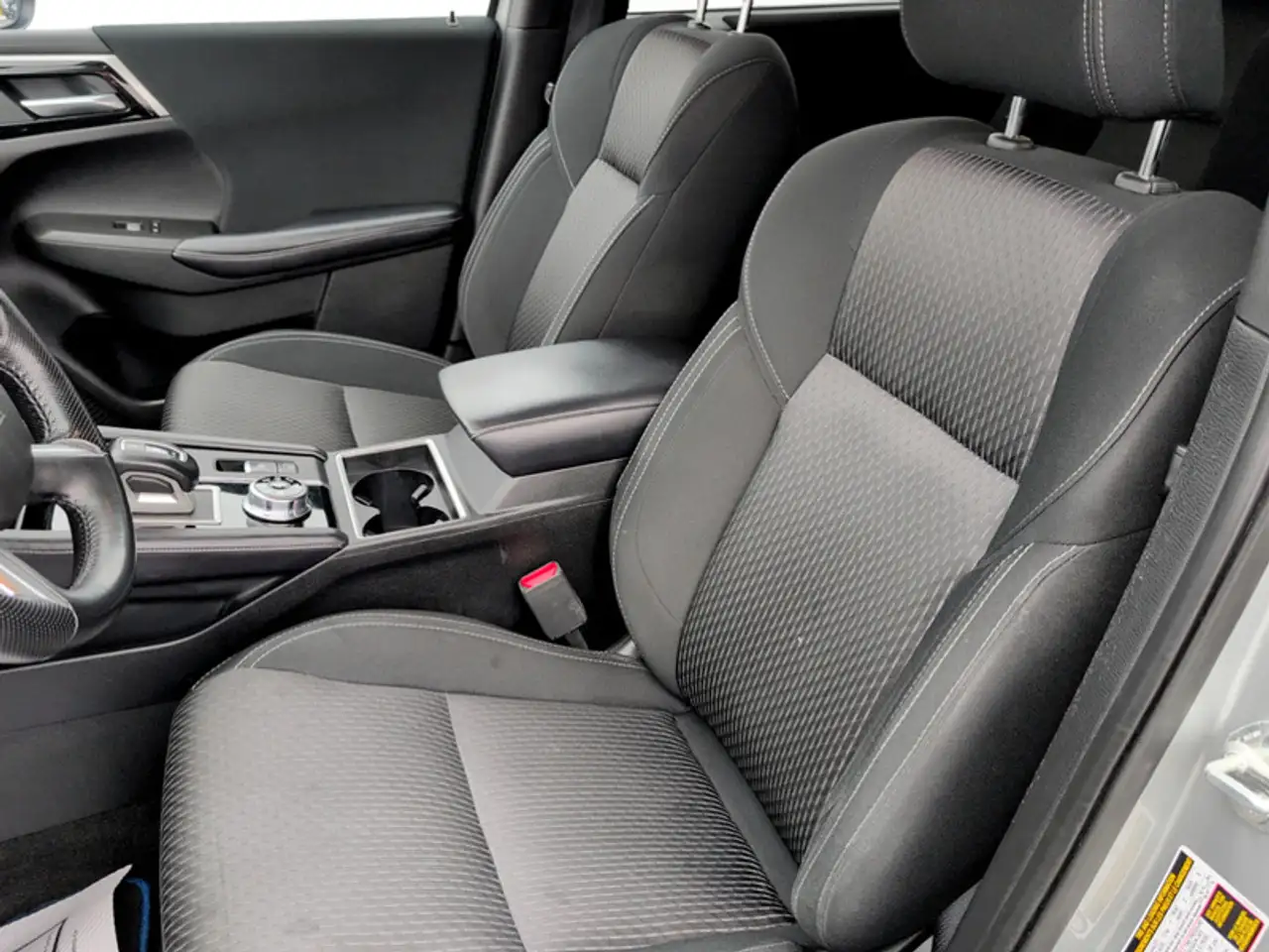 Mitsubishi Outlander снимка Mitsubishi Outlander