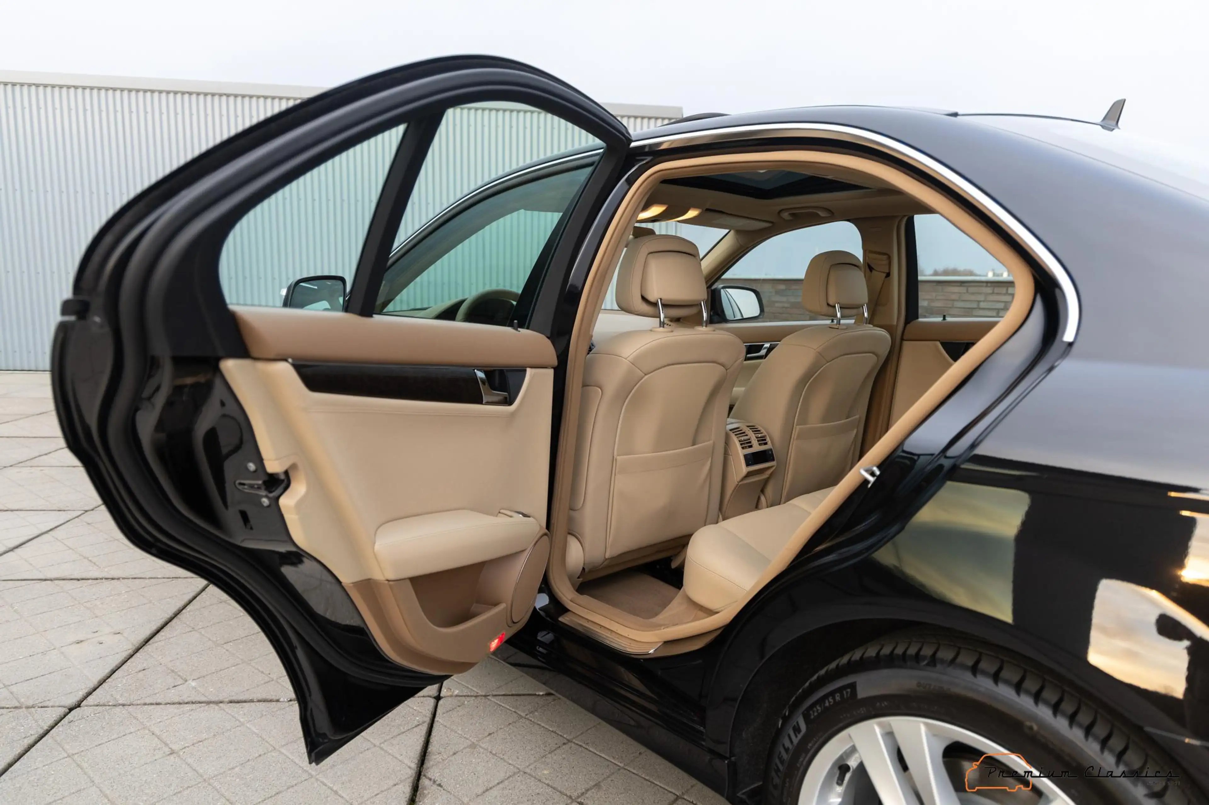 Mercedes-Benz C 350 Elegance | 47.000KM | 1st Owner | Sunroof | Memory — photo 45