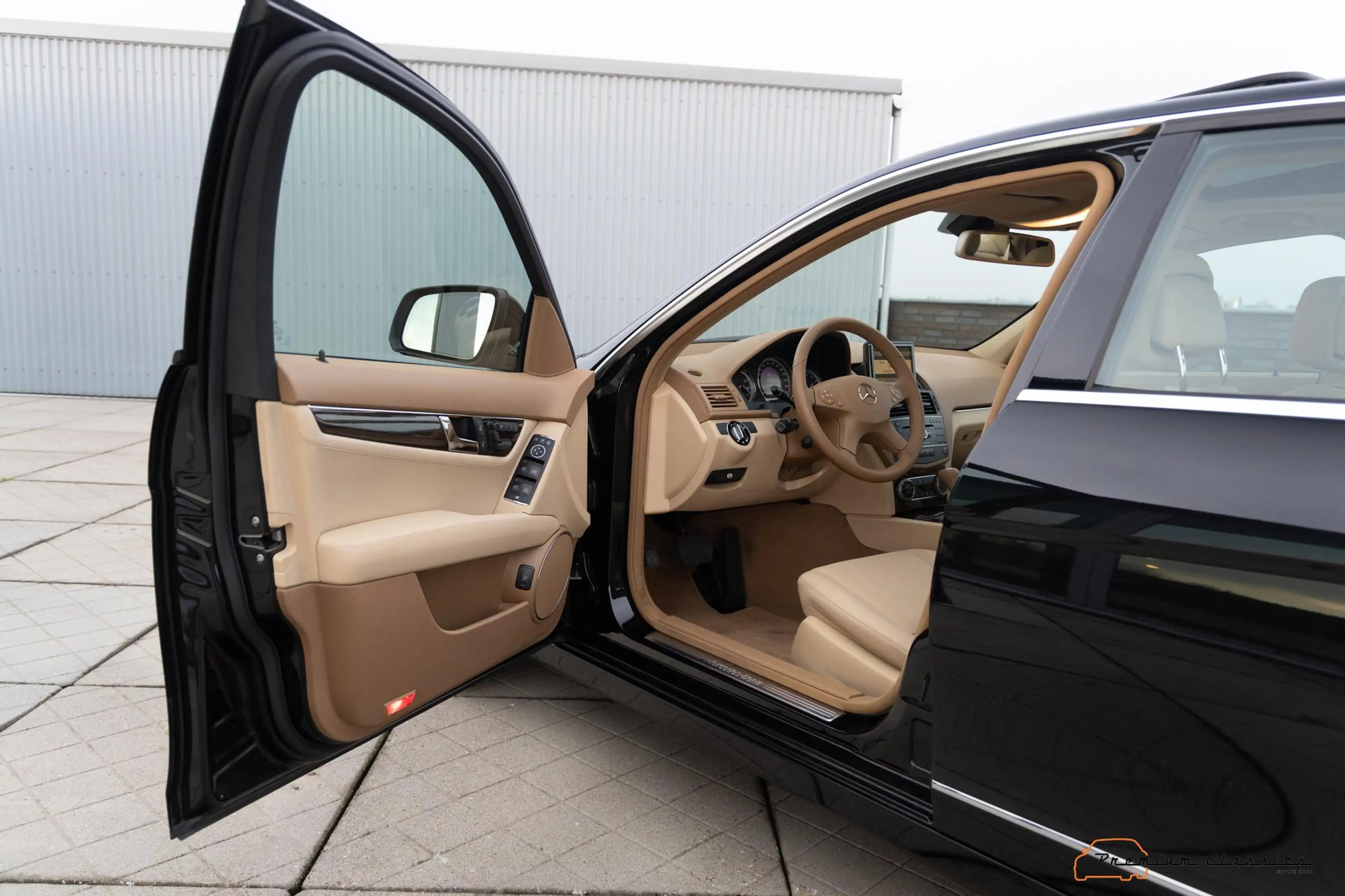 Mercedes-Benz C 350 Elegance | 47.000KM | 1st Owner | Sunroof | Memory — photo 2
