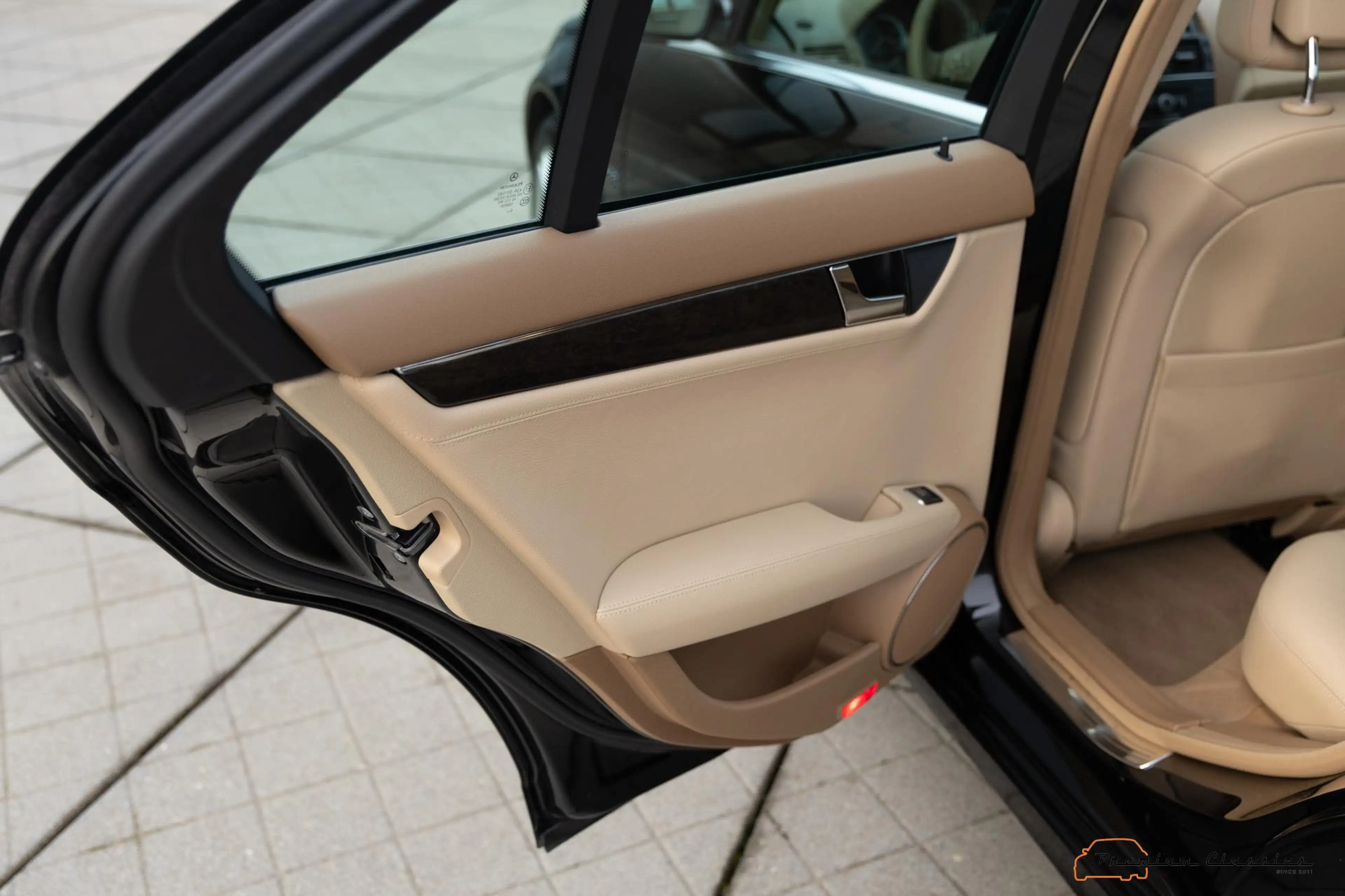 Mercedes-Benz C 350 Elegance | 47.000KM | 1st Owner | Sunroof | Memory — photo 47