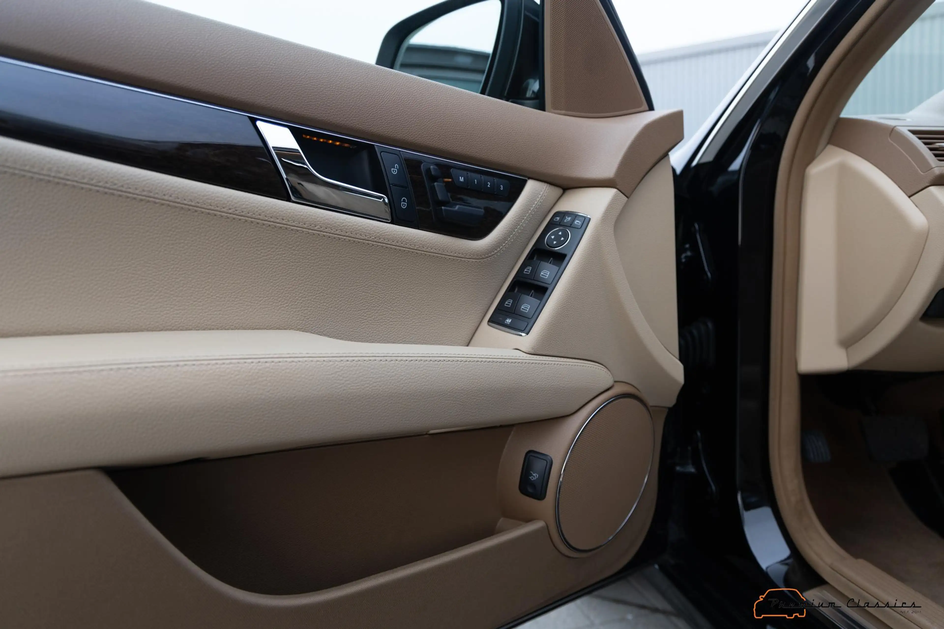 Mercedes-Benz C 350 Elegance | 47.000KM | 1st Owner | Sunroof | Memory — photo 33