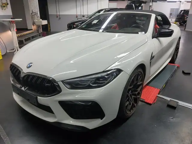 BMW M8 COMPETITION CABRIOLET LASER/HuD/360°/DRIVER´S