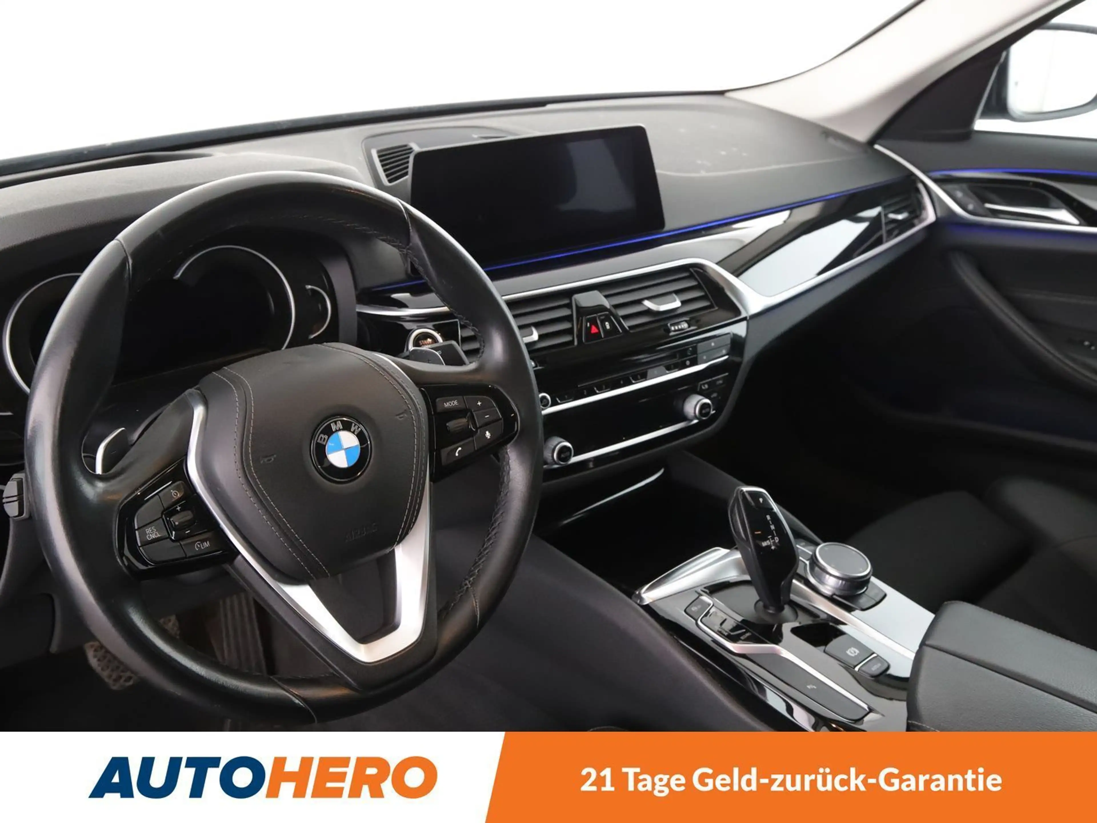 BMW 525 525d Sport Line Aut.*NAVI*HEAD-UP*LED*TEMPO*CAM* — photo 11