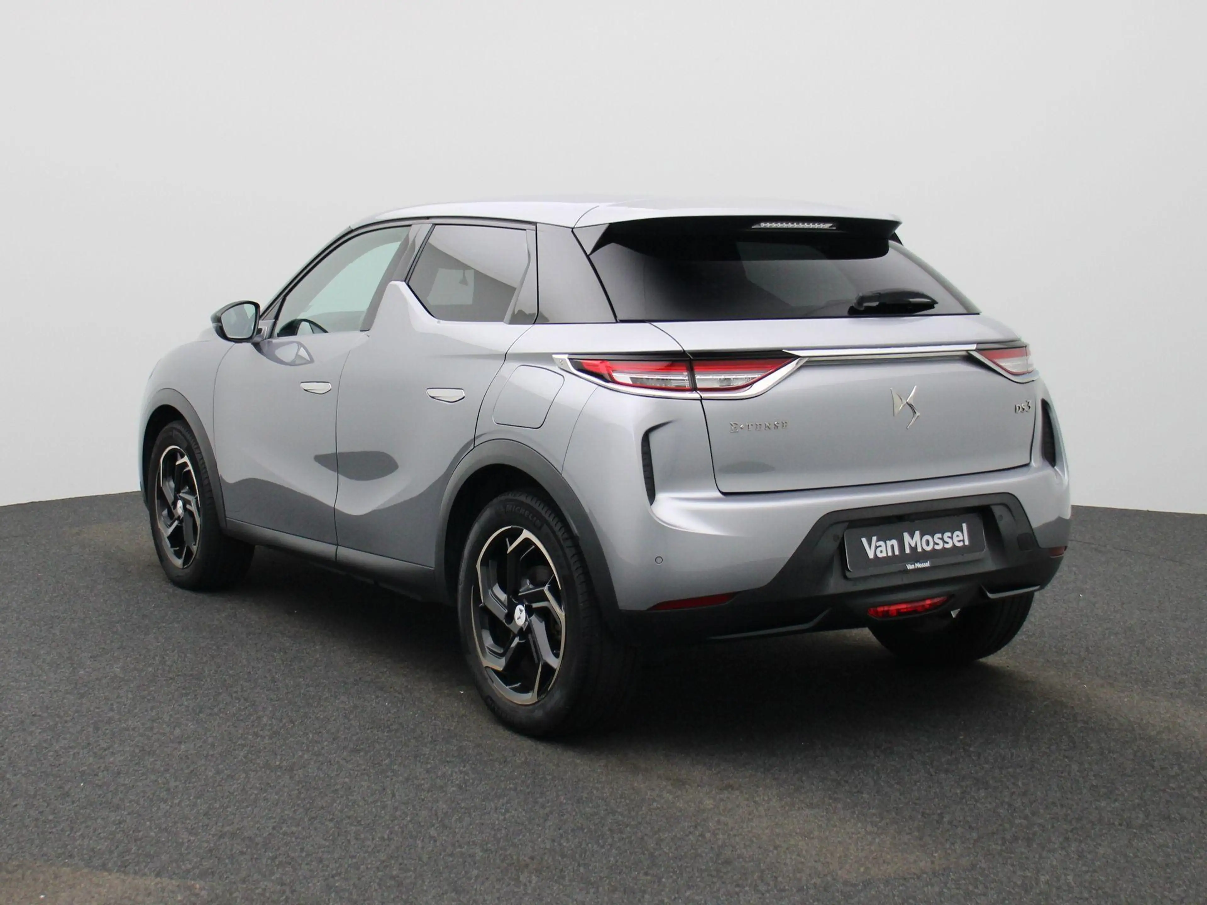 DS Automobiles DS 3 Crossback E-Tense Bastille 50 kWh | Virtual cockpit | Naviga — photo 4