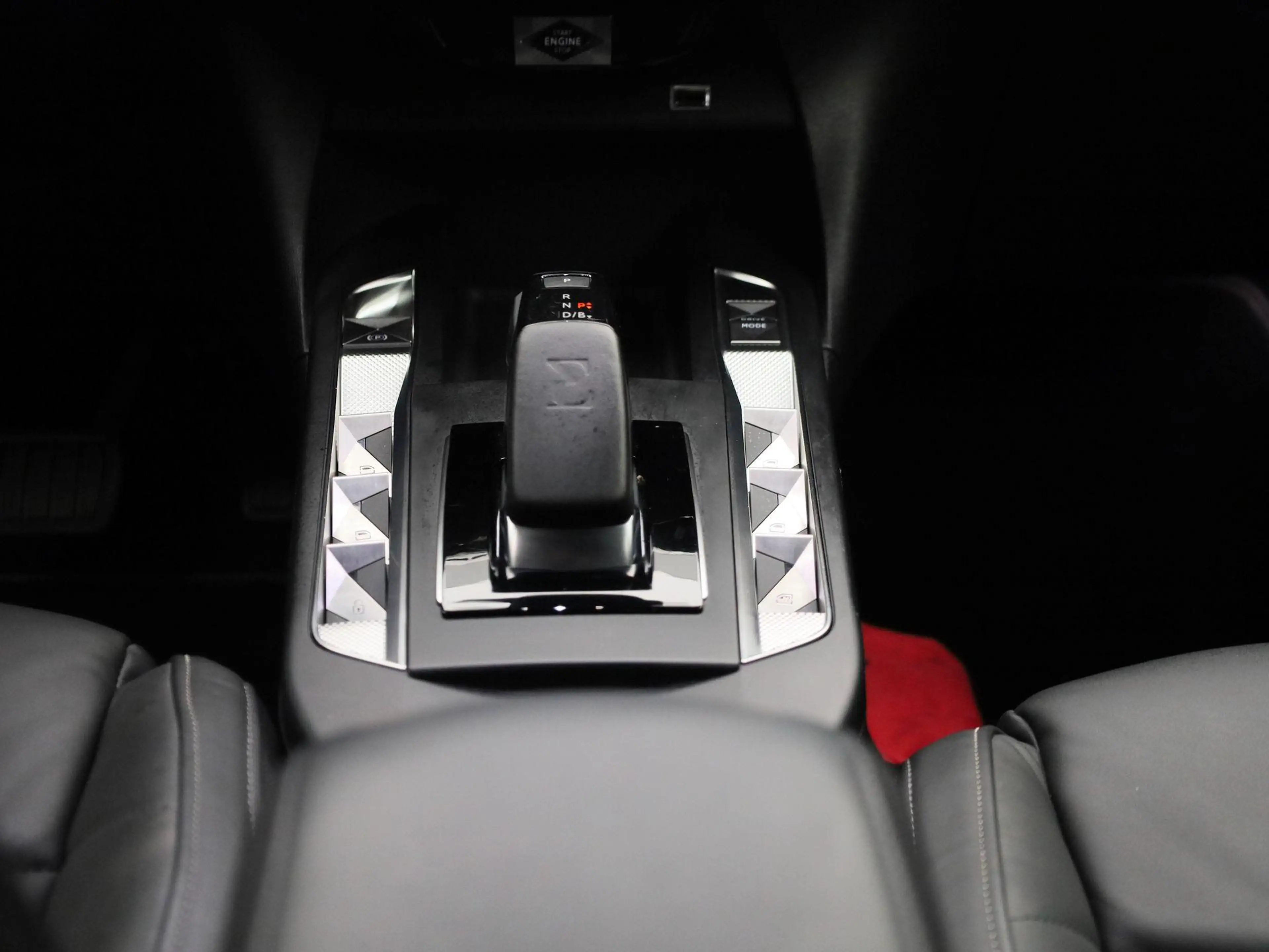DS Automobiles DS 3 Crossback E-Tense Bastille 50 kWh | Virtual cockpit | Naviga — photo 11