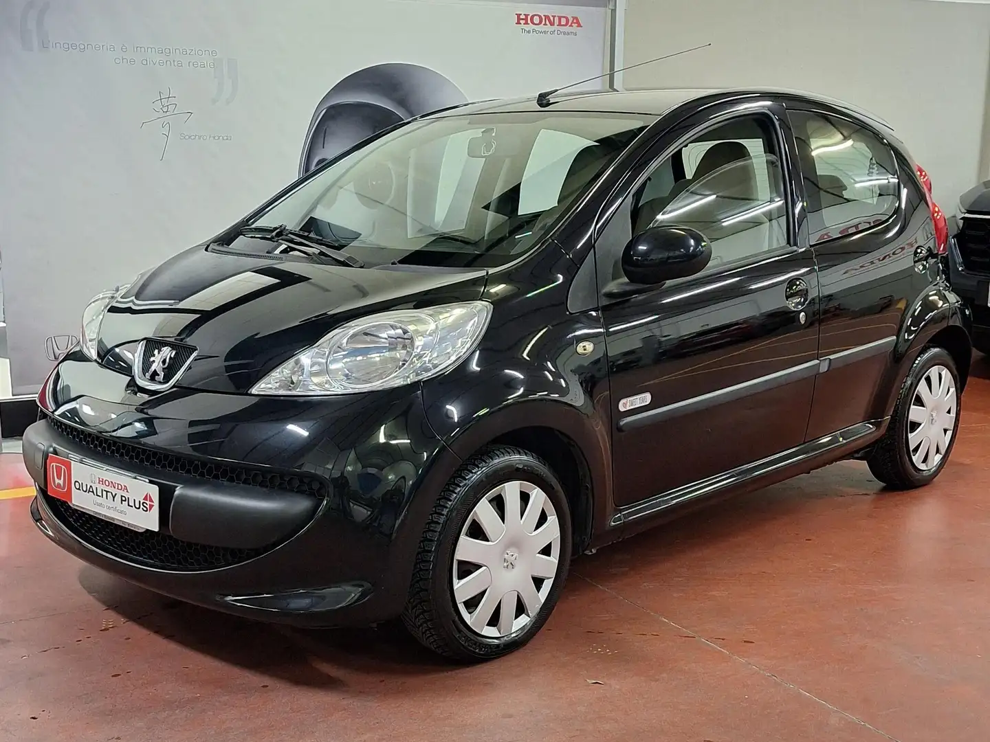 Peugeot 107 107 2005 5p 1.0 12v Sweet Years 2tronic Negru - 1