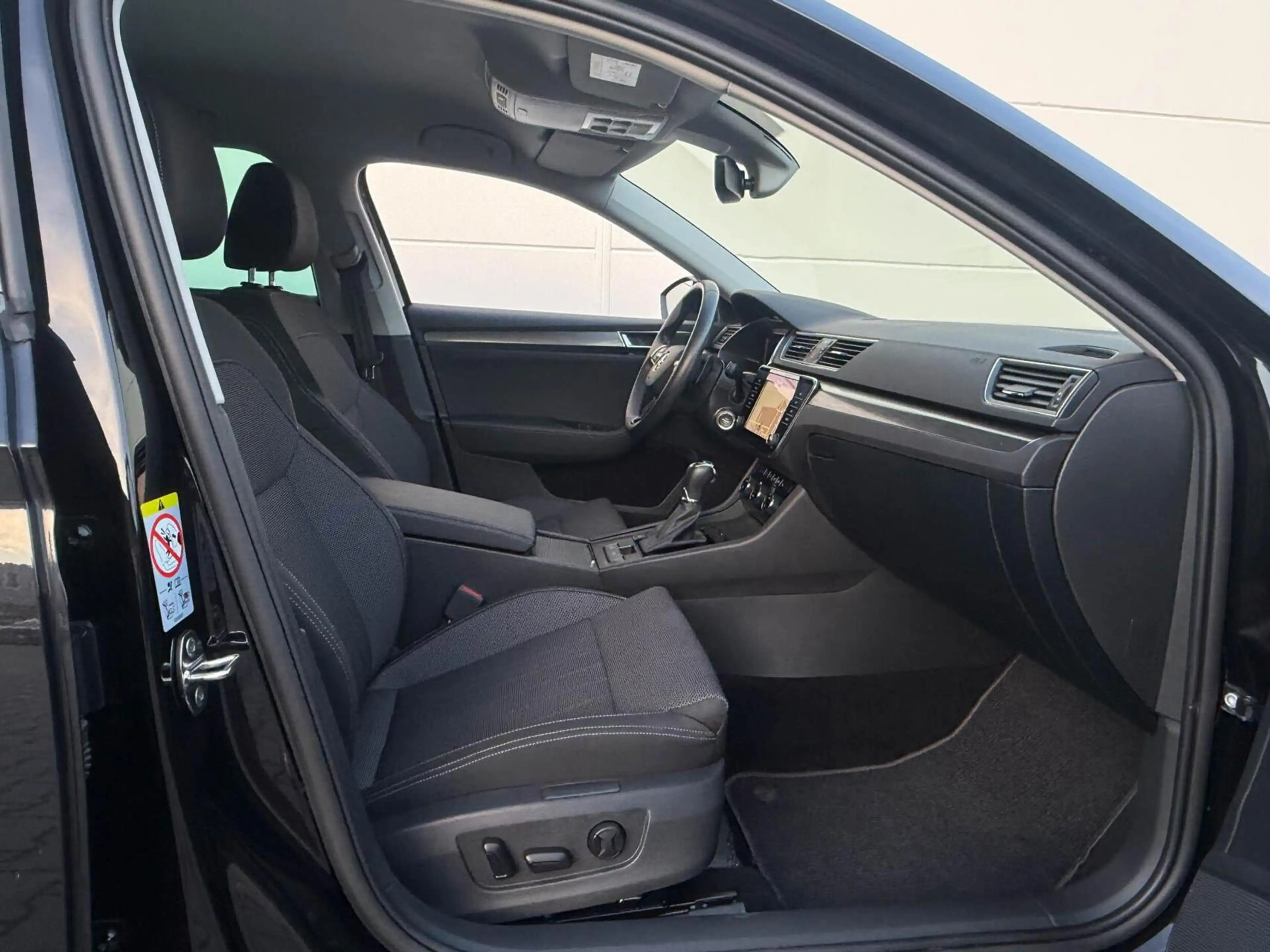 Skoda Superb Combi 1.4 TSI iV 218pk Business Edition Plus | Tra — photo 18