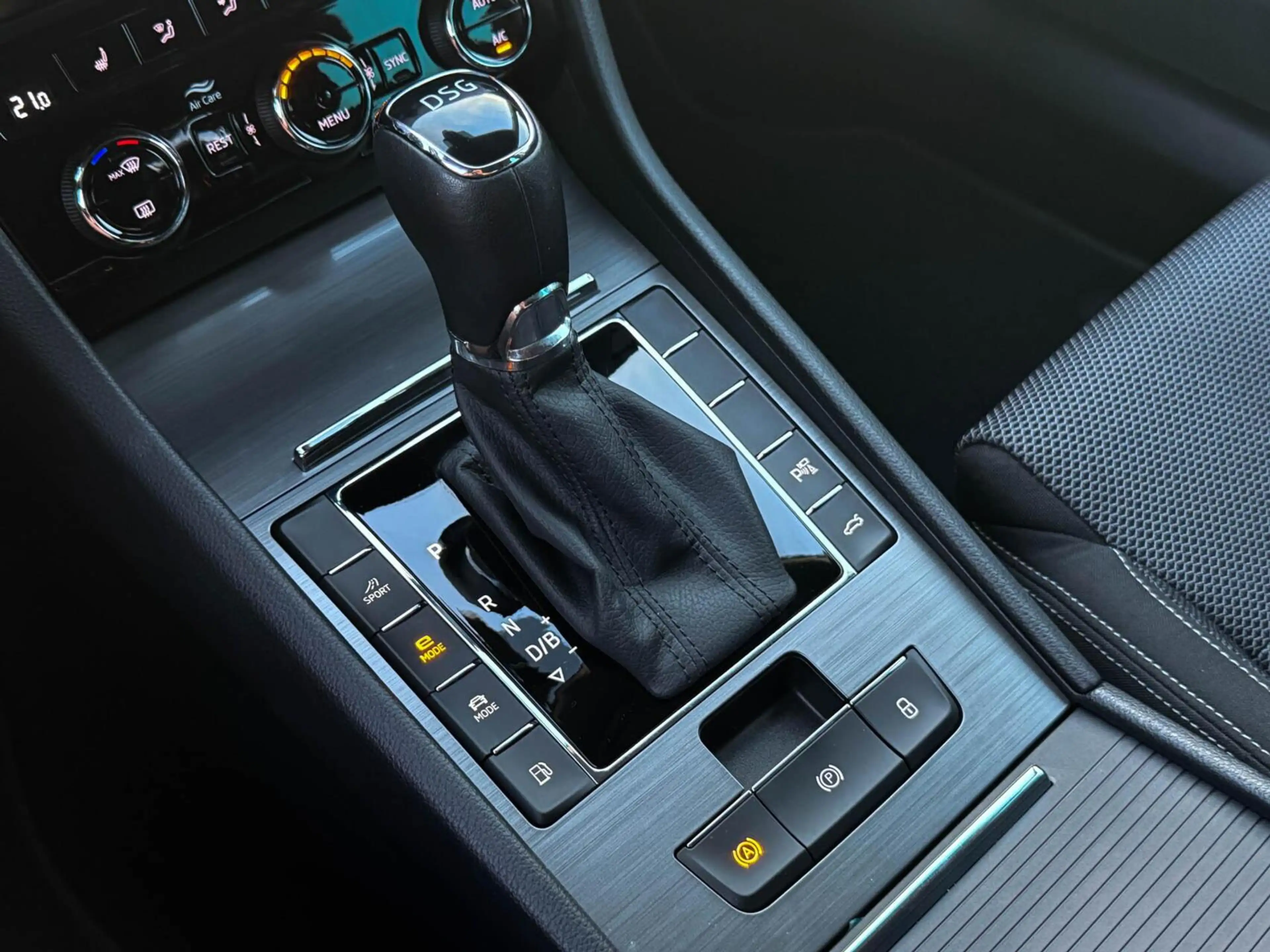 Skoda Superb Combi 1.4 TSI iV 218pk Business Edition Plus | Tra — photo 13