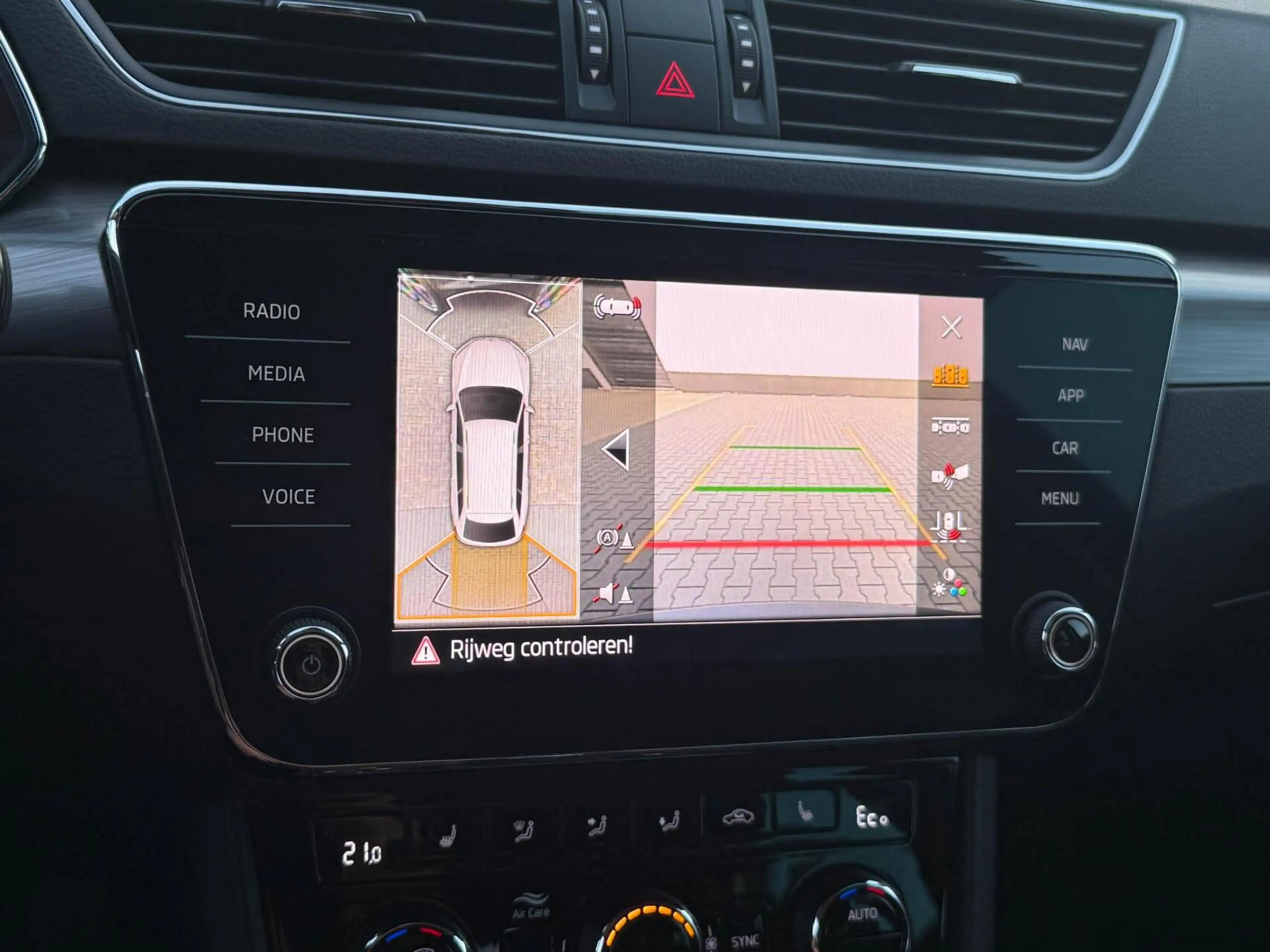 Skoda Superb Combi 1.4 TSI iV 218pk Business Edition Plus | Tra — photo 9