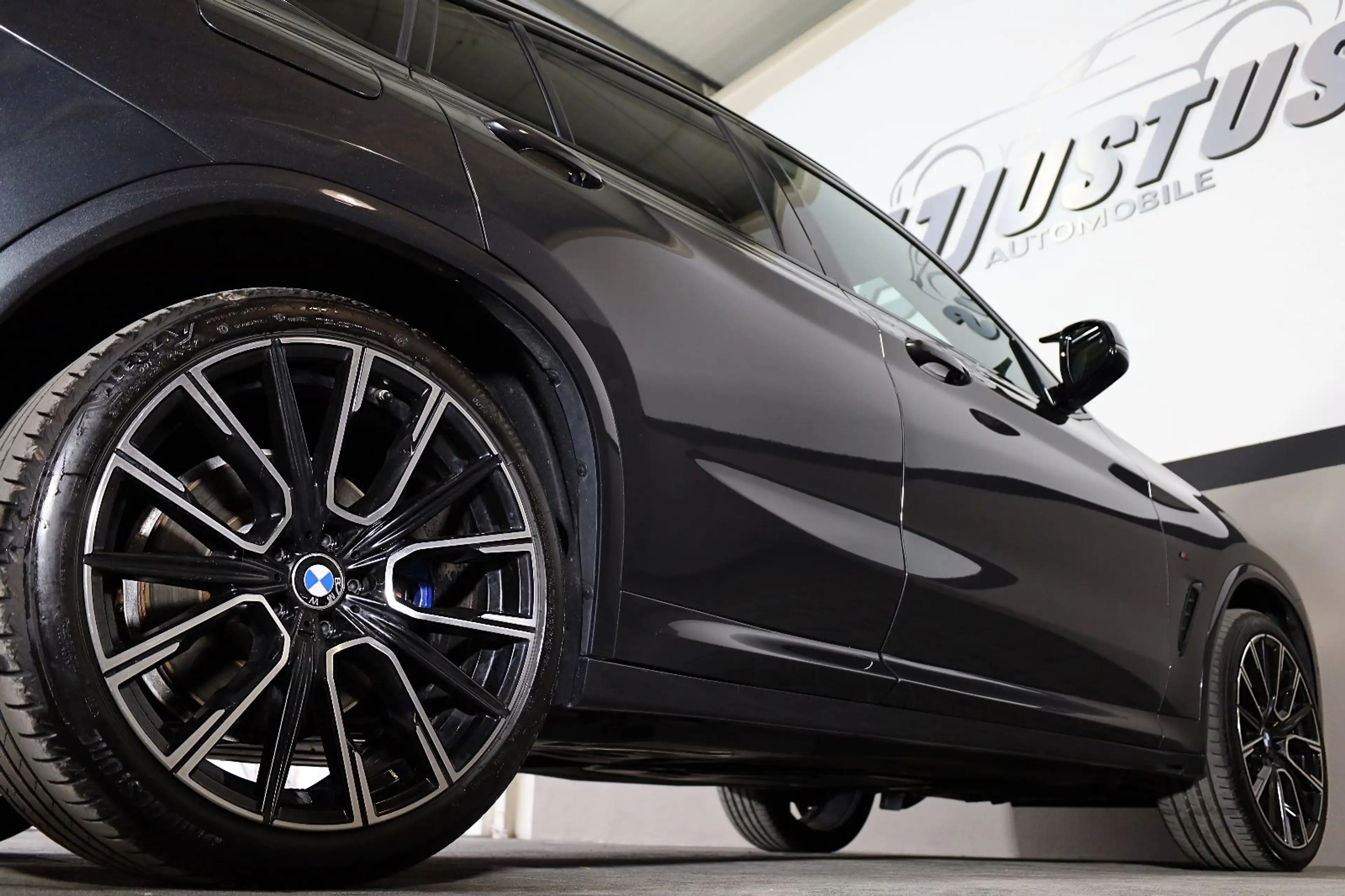 BMW X4 M i/APPLE/PANO/WIFI/HK/SHZ/LHZ/TOTW/LED/R21 — photo 8