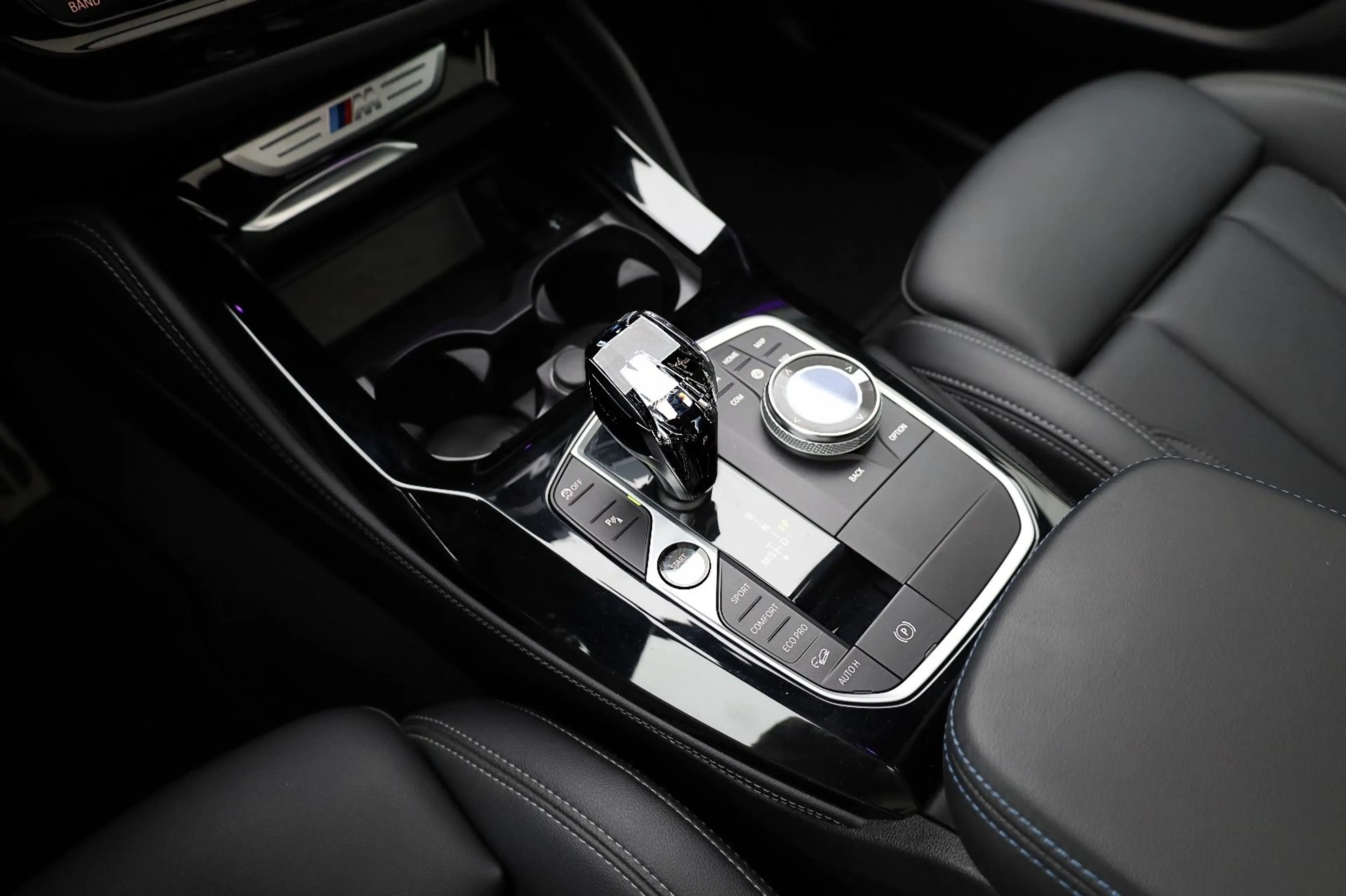 BMW X4 M i/APPLE/PANO/WIFI/HK/SHZ/LHZ/TOTW/LED/R21 — photo 14