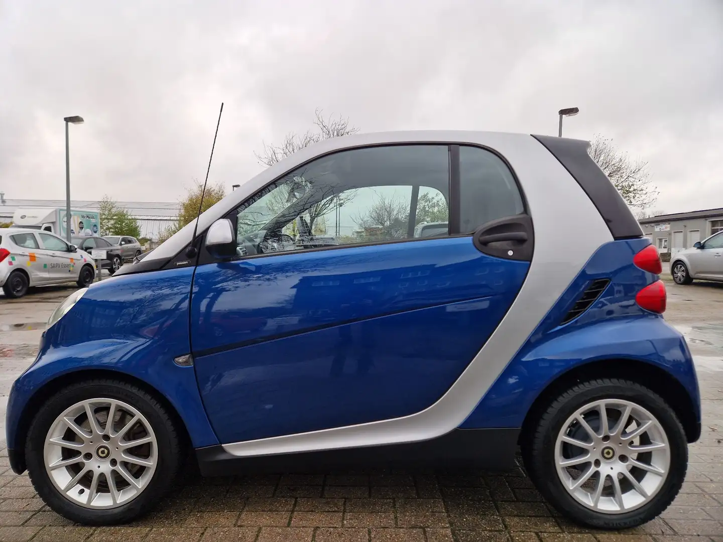 smart forTwo Automatik,Klima,Kamera,Carplay,INSP+TÜV NEU Bleu - 2