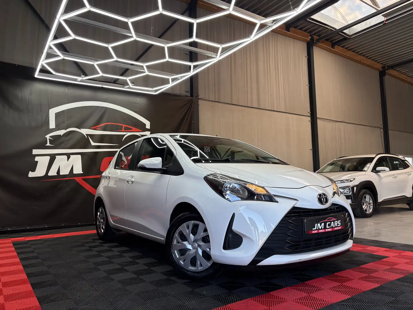 Toyota Yaris Yaris 1.5i Dual VVT-iE Active Weiß - 2
