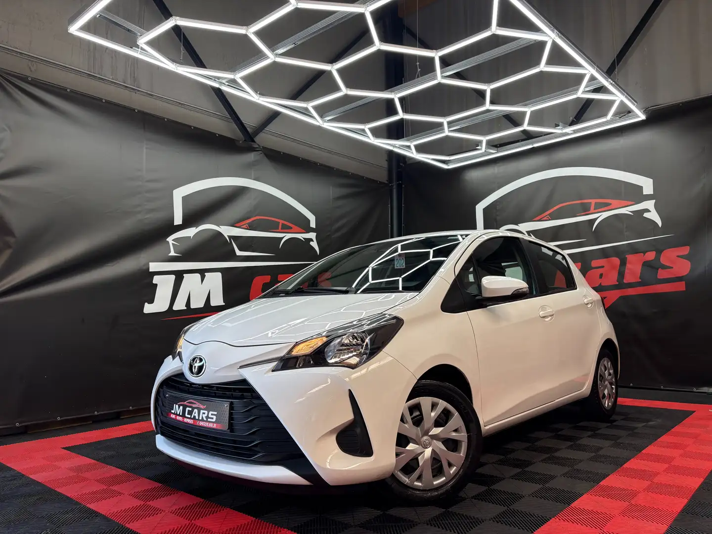 Toyota Yaris Yaris 1.5i Dual VVT-iE Active Weiß - 1