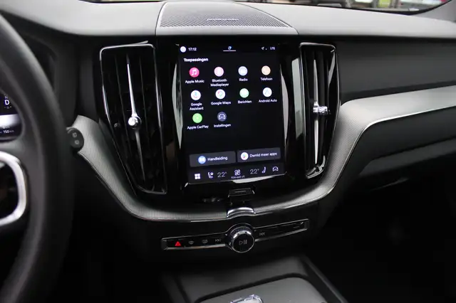 Volvo XC60 view 21