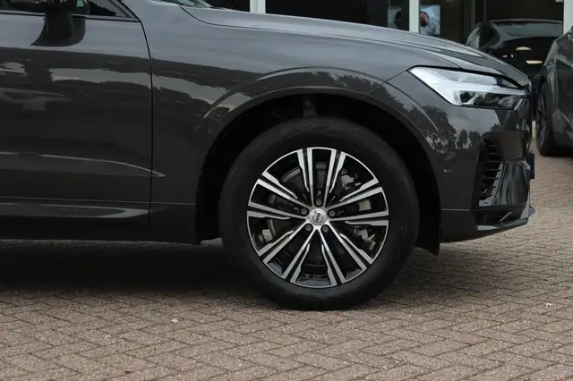 Volvo XC60 view 15
