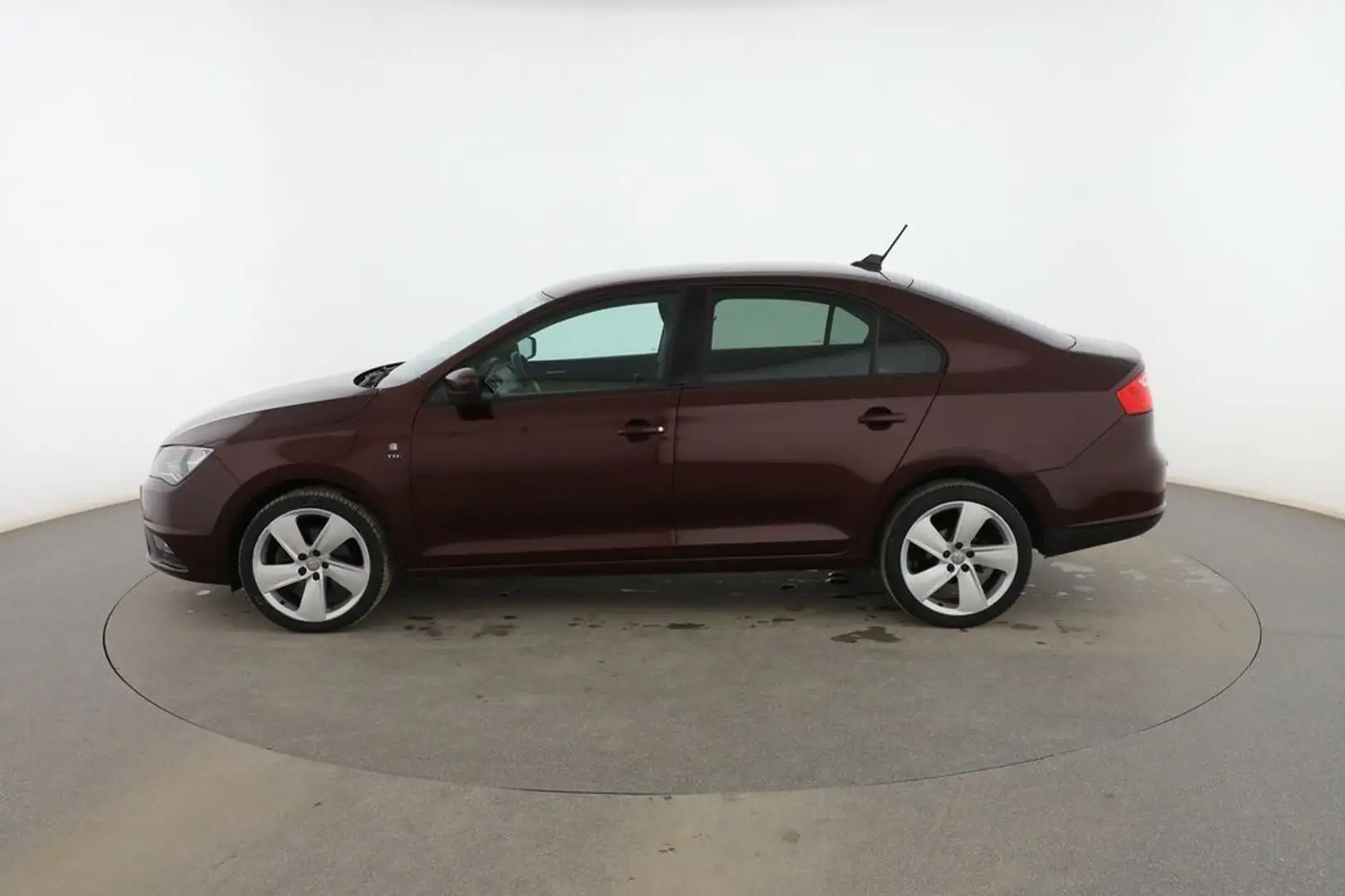 SEAT Toledo 1.6TDI CR Style 105 Rosso - 2