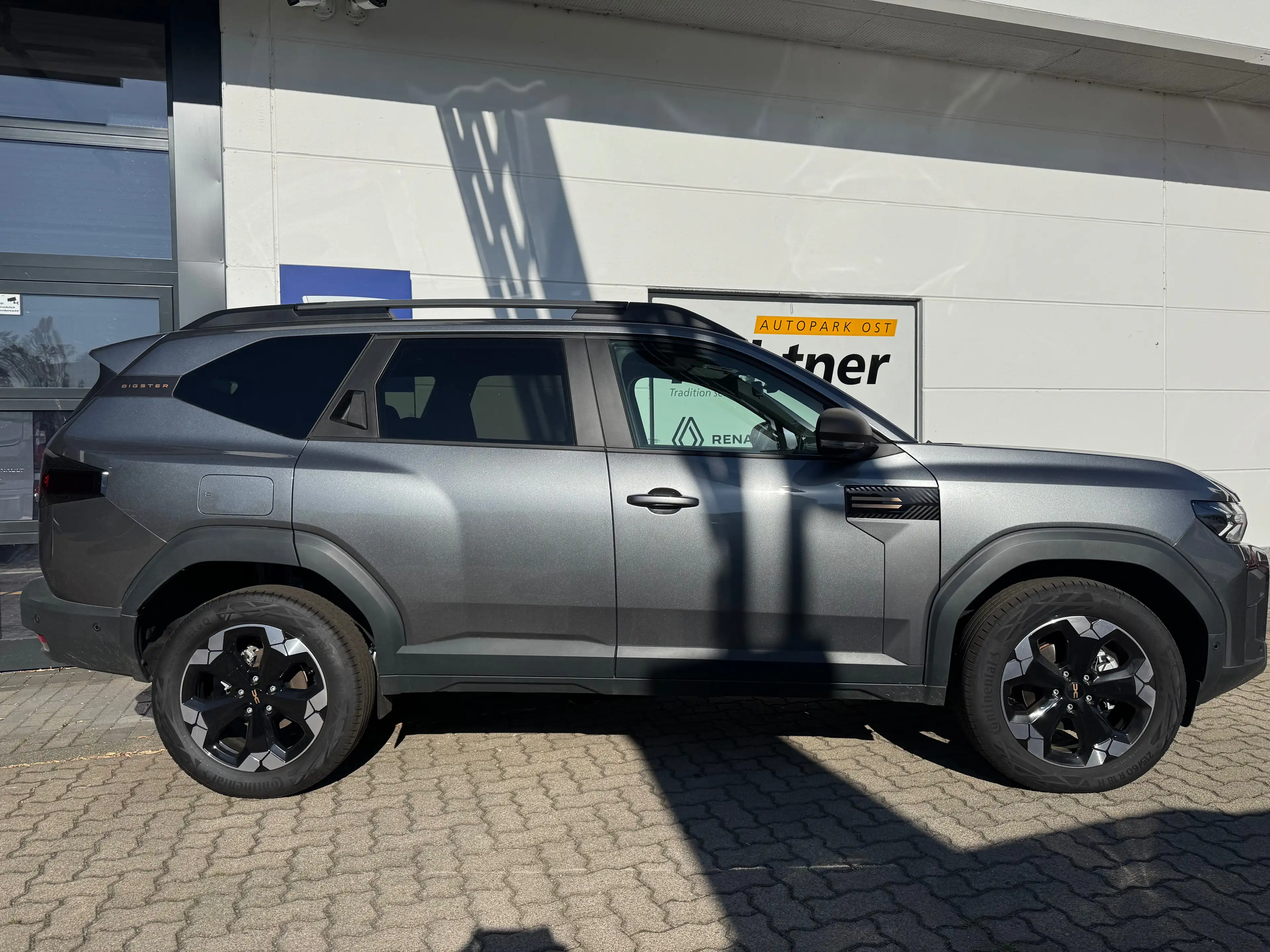 Dacia Bigster Hybrid 155 Extreme Citypaket Winter Plus Paket — photo 3