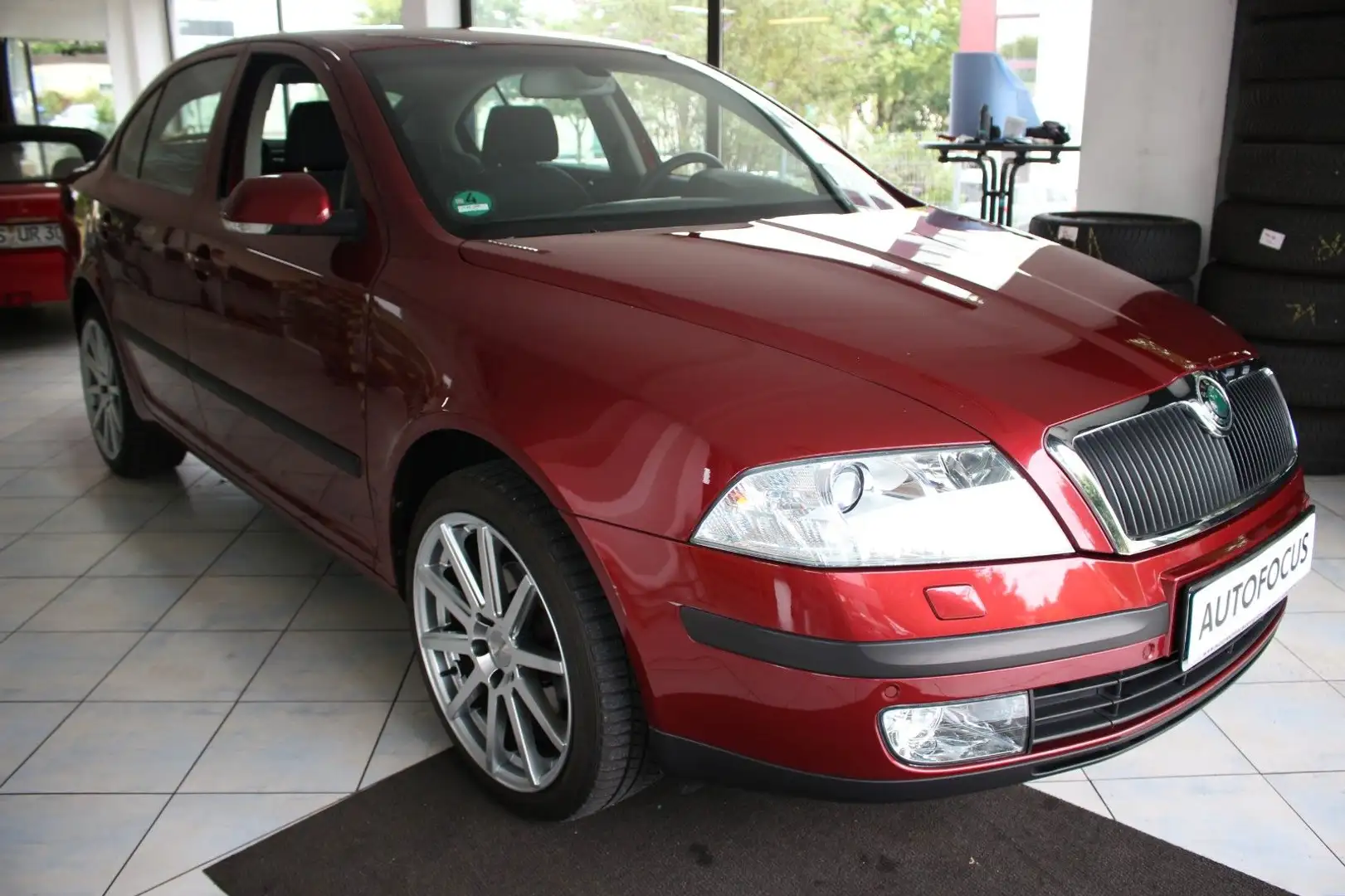 Skoda Octavia Lim. Ambiente*Service NEU*HU/AU NEU Czerwony - 1