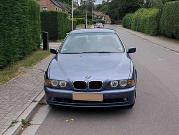 525iA