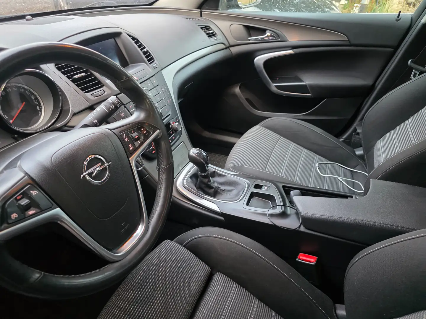 Opel Insignia 2.0 st kombi Schwarz - 2
