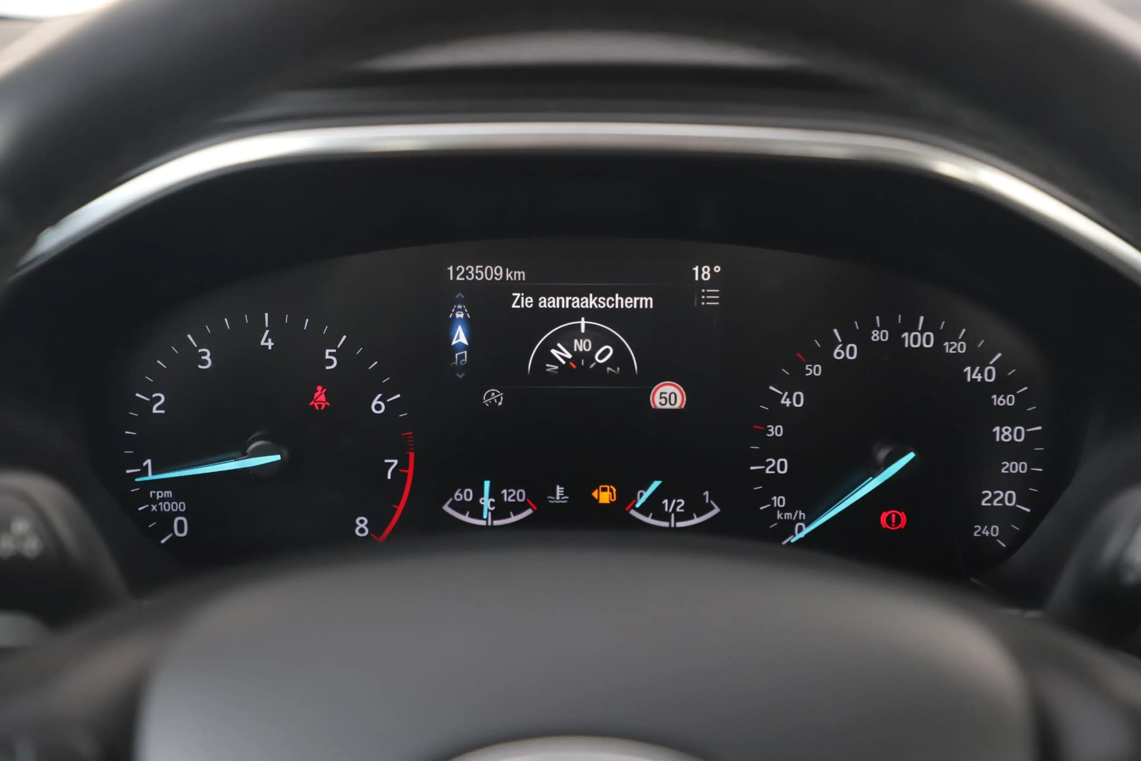Ford Focus 1.0 EcoBoost Titanium Business 125PK Navigatie Car — photo 13