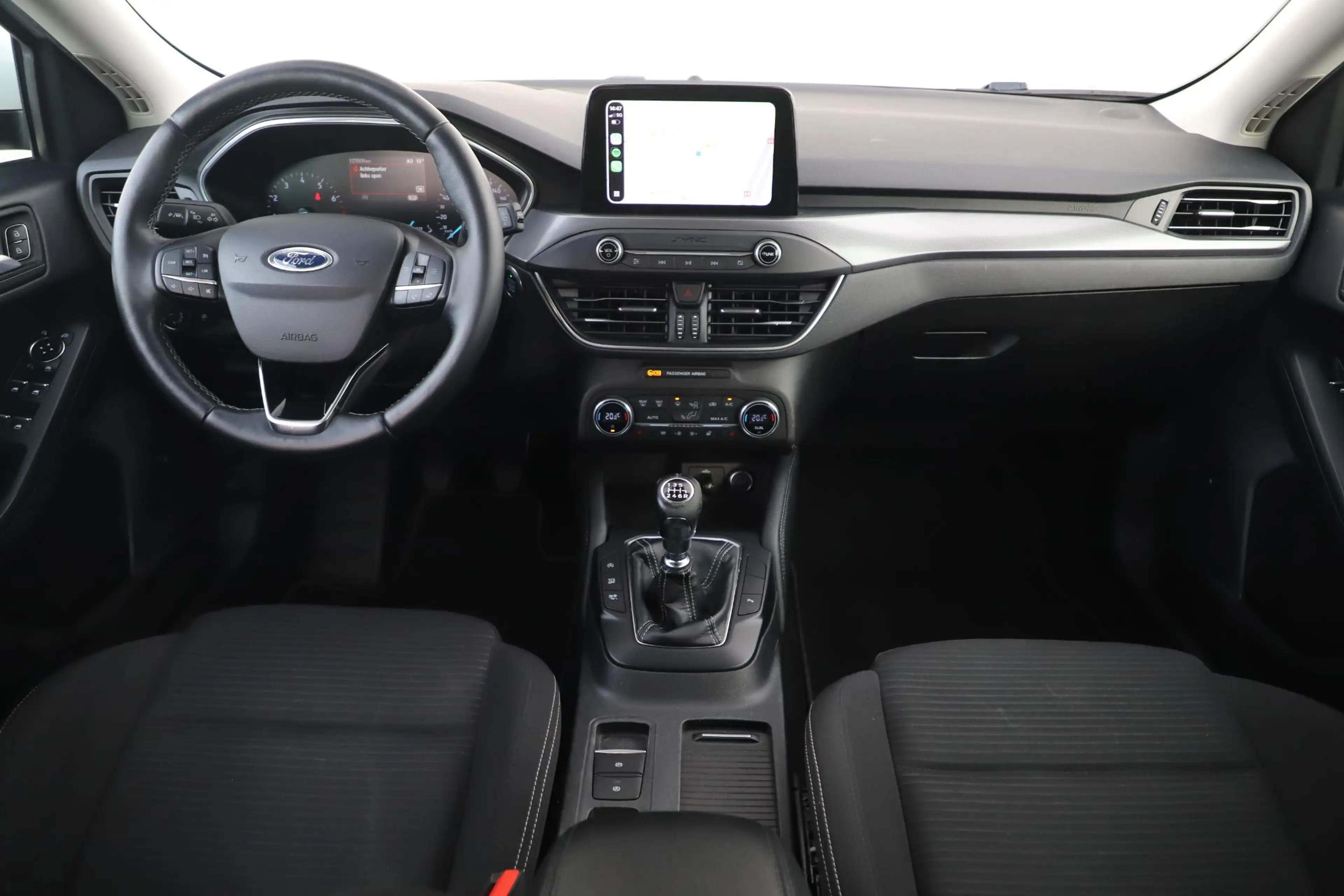 Ford Focus 1.0 EcoBoost Titanium Business 125PK Navigatie Car — photo 9