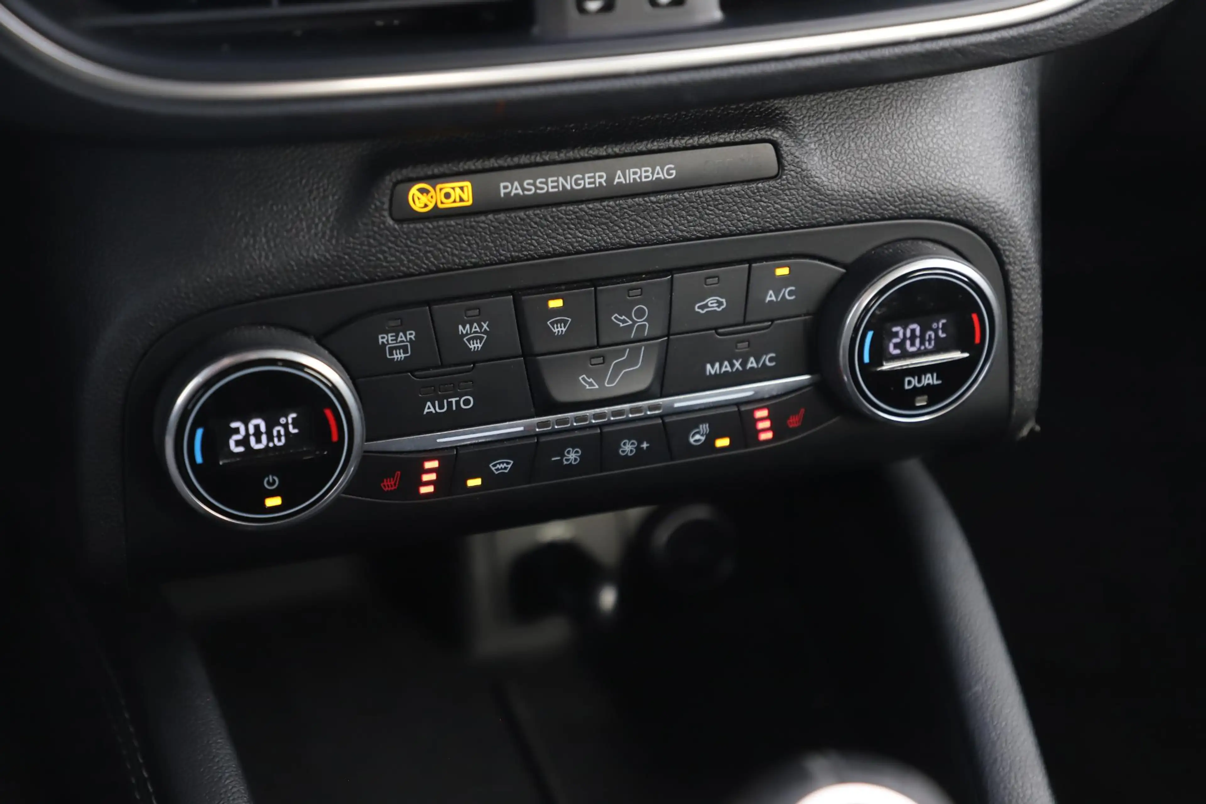 Ford Focus 1.0 EcoBoost Titanium Business 125PK Navigatie Car — photo 14