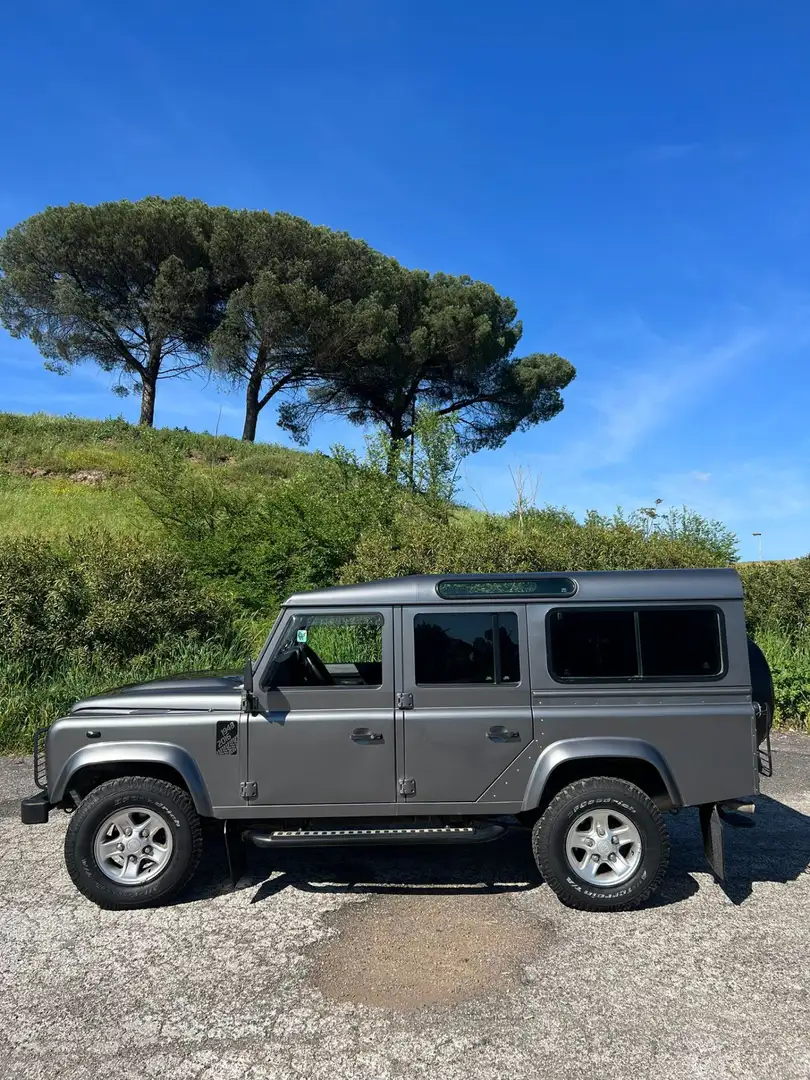 Land Rover Defender 110 2.4 td SE SW - 1