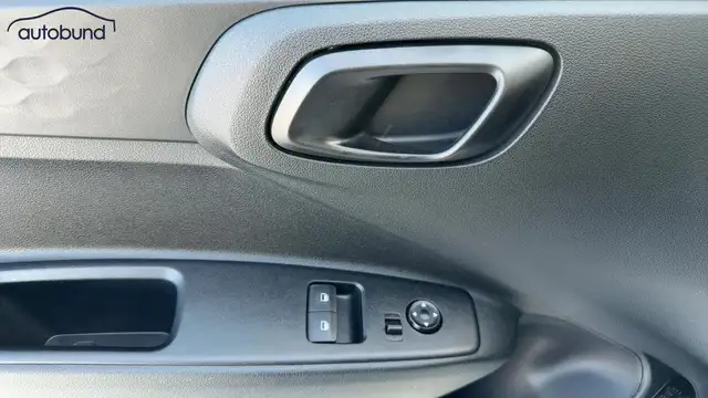 Hyundai I10 view 11
