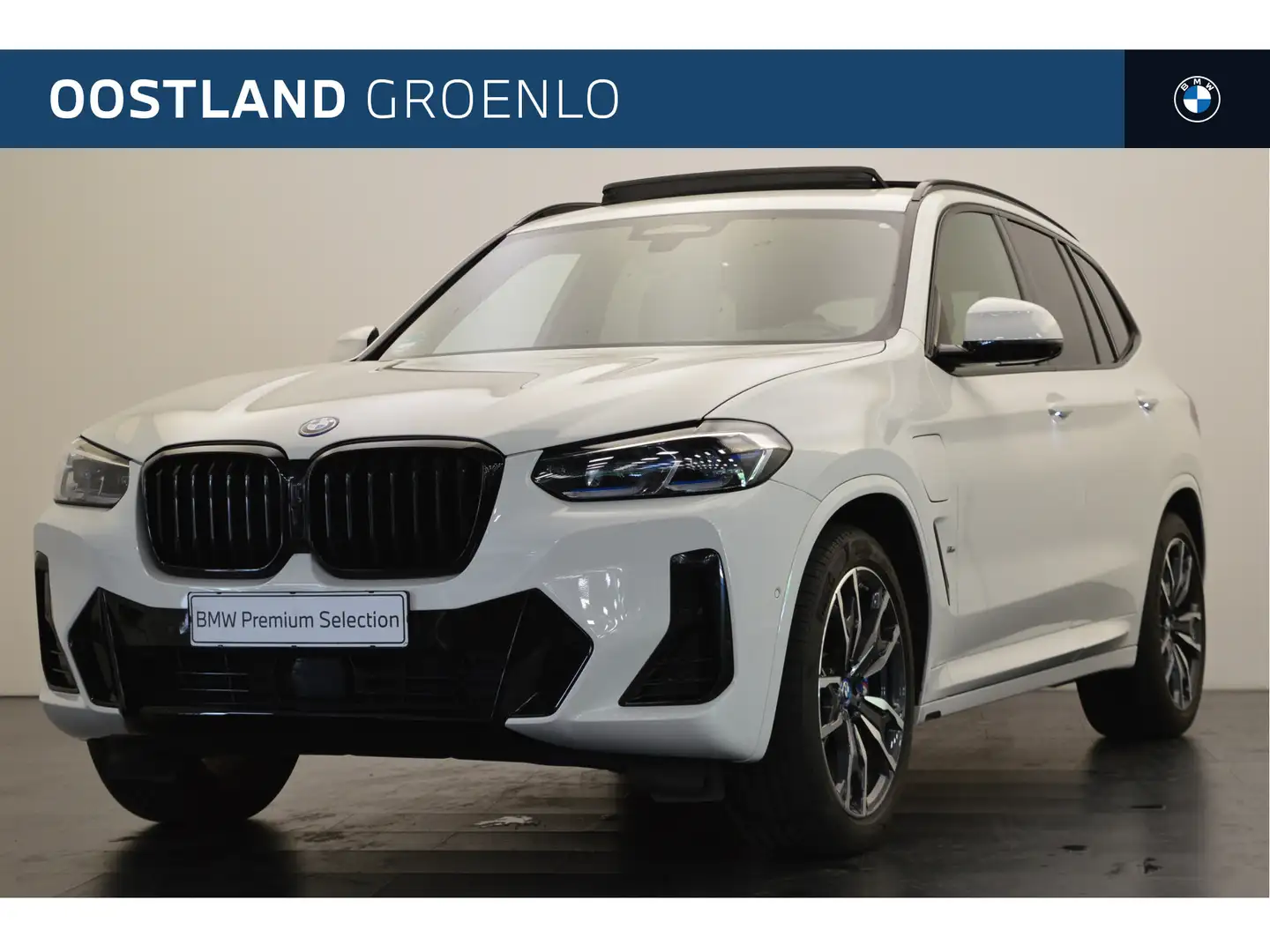 BMW X3 xDrive30e M Sport Automaat / Panoramadak / Trekhaa Wit - 1