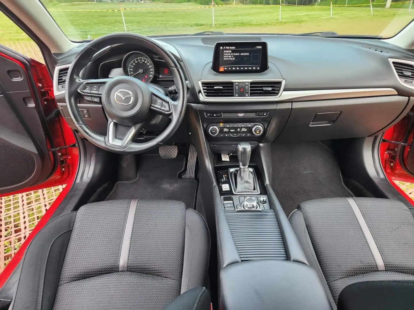 Mazda 3 Mazda 3 2.0 SKYACTIV-G 120 Center-Line Rouge - 2