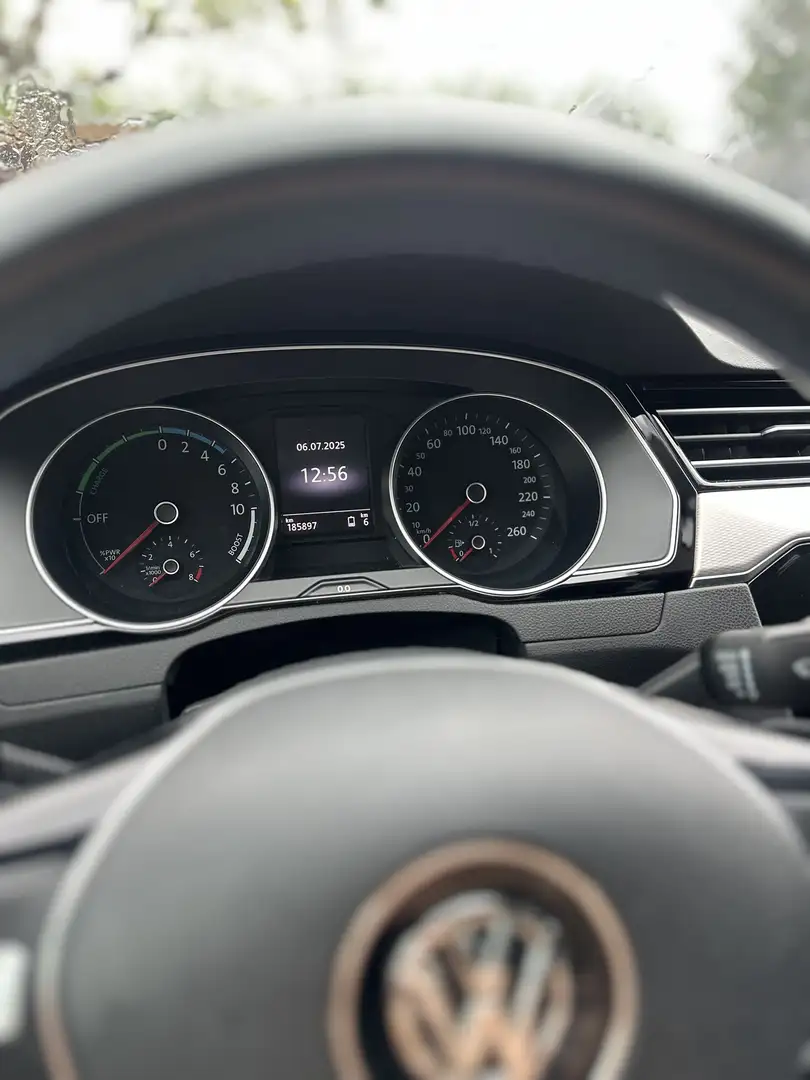Volkswagen Passat 1.4 TSI GTE Highline Bílá - 2