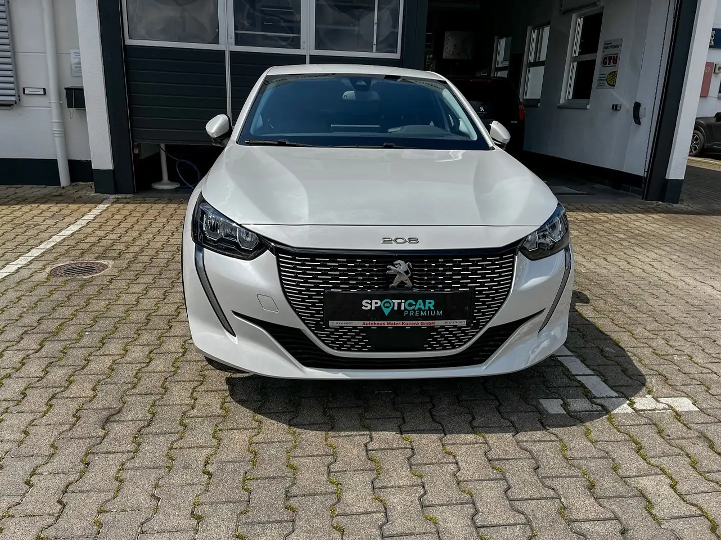 Peugeot 208 e- Allure Pack Blanc - 2