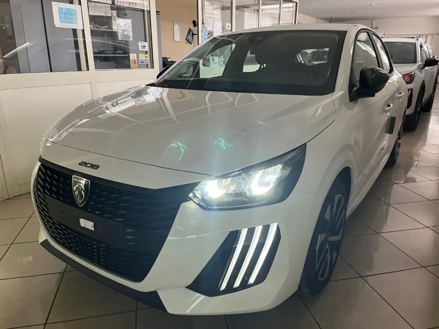 Peugeot 208 STYLE 1.2 PureTech 75CV Stop&Start 5 porte - 2