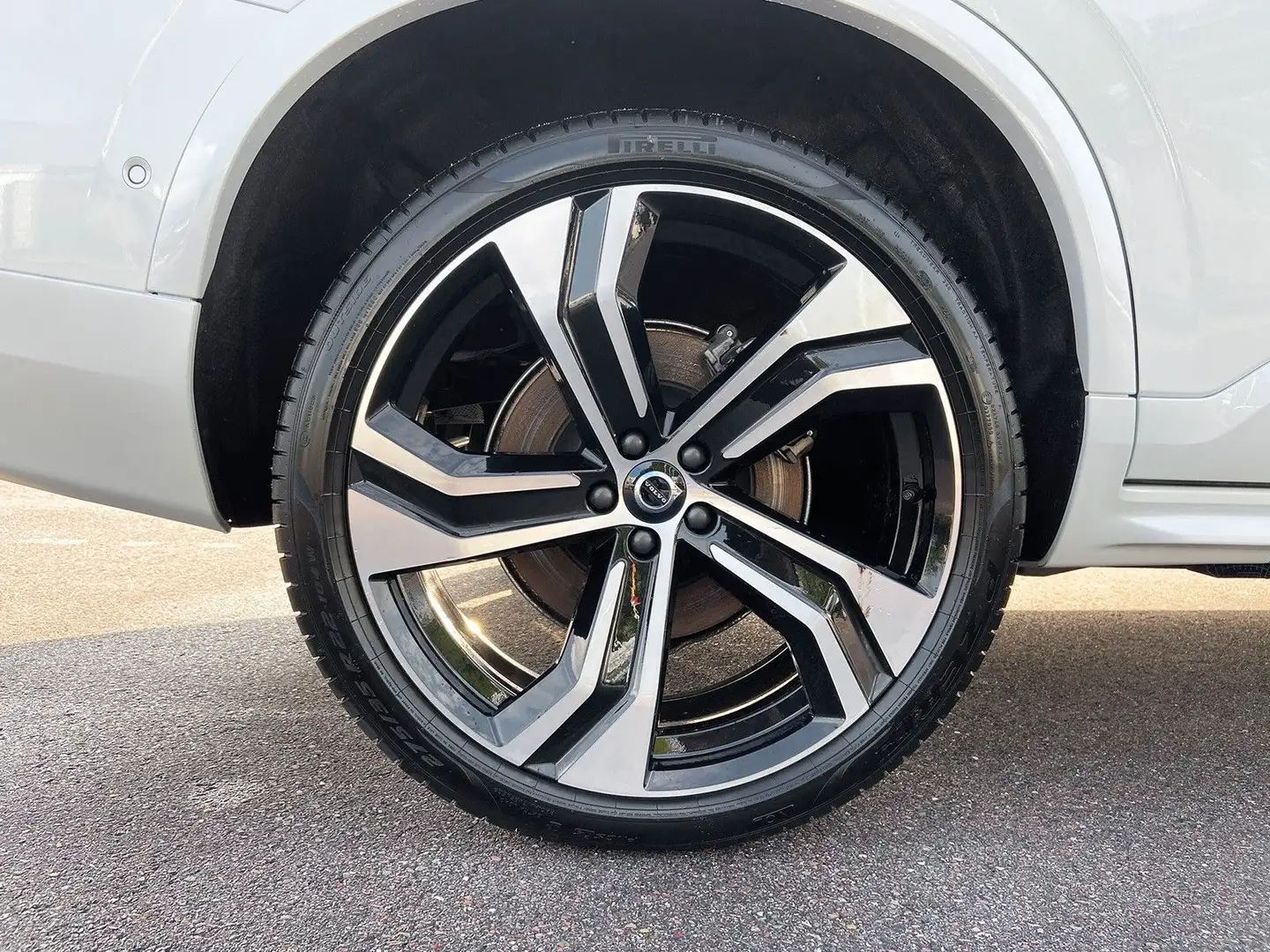 Volvo XC90 T8 AWD Recharge Ultra Dark 7-Sitzer ACC SD Blanc - 2