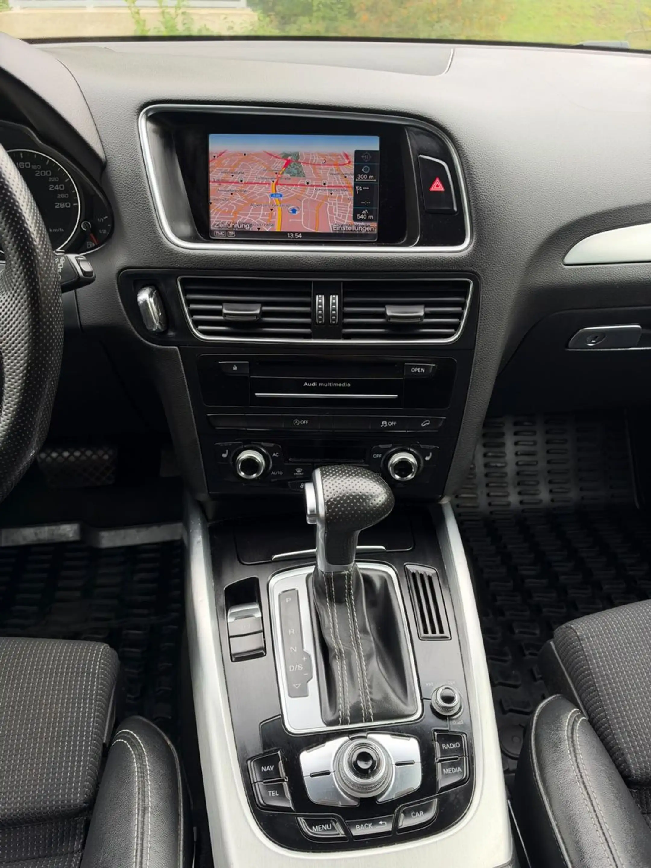 Audi Q5 3.0 TDI S tronic quattro Navi S-Line AHK — photo 13