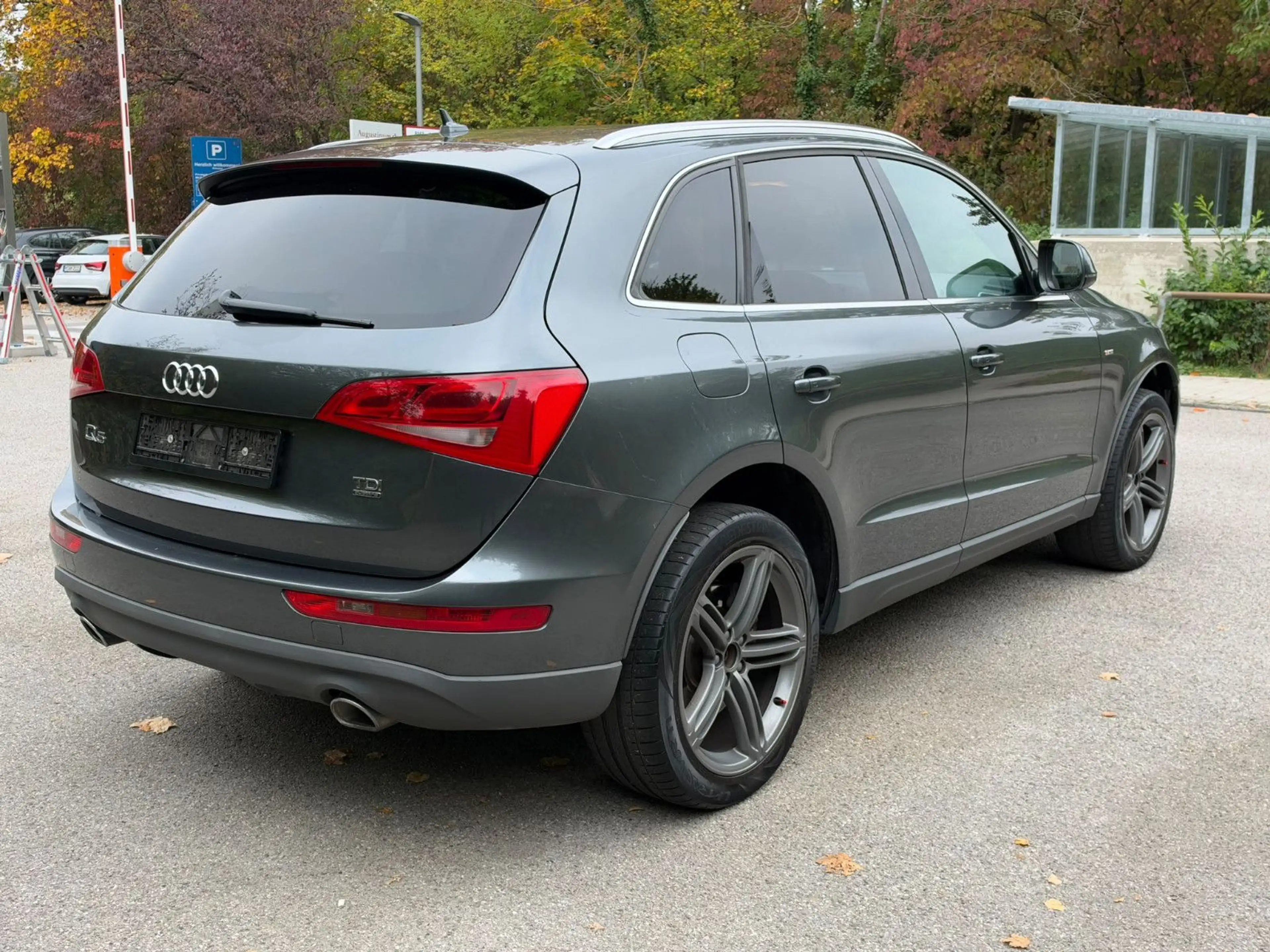 Audi Q5 3.0 TDI S tronic quattro Navi S-Line AHK — photo 5